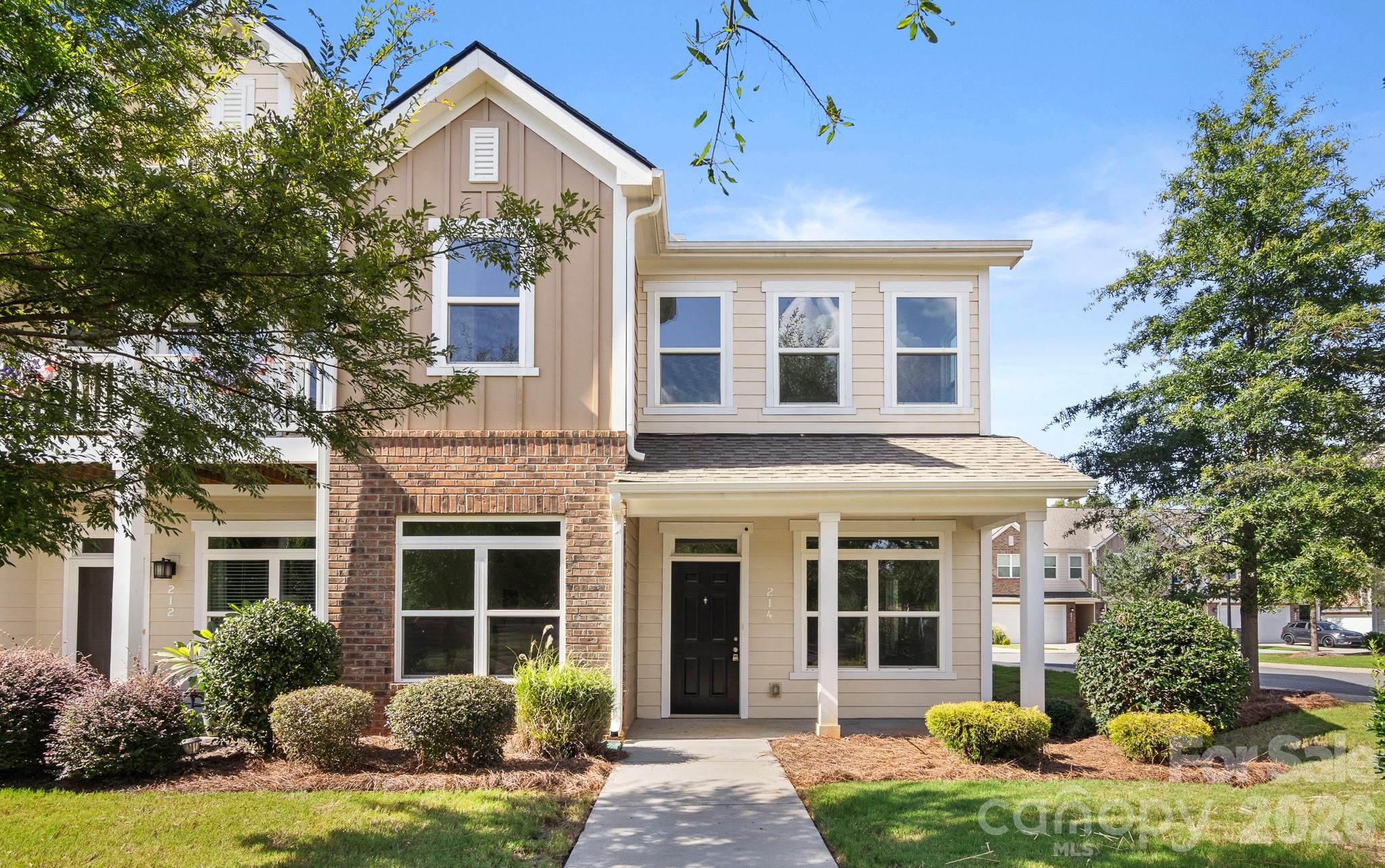 214 Overstone Court Unit: 7