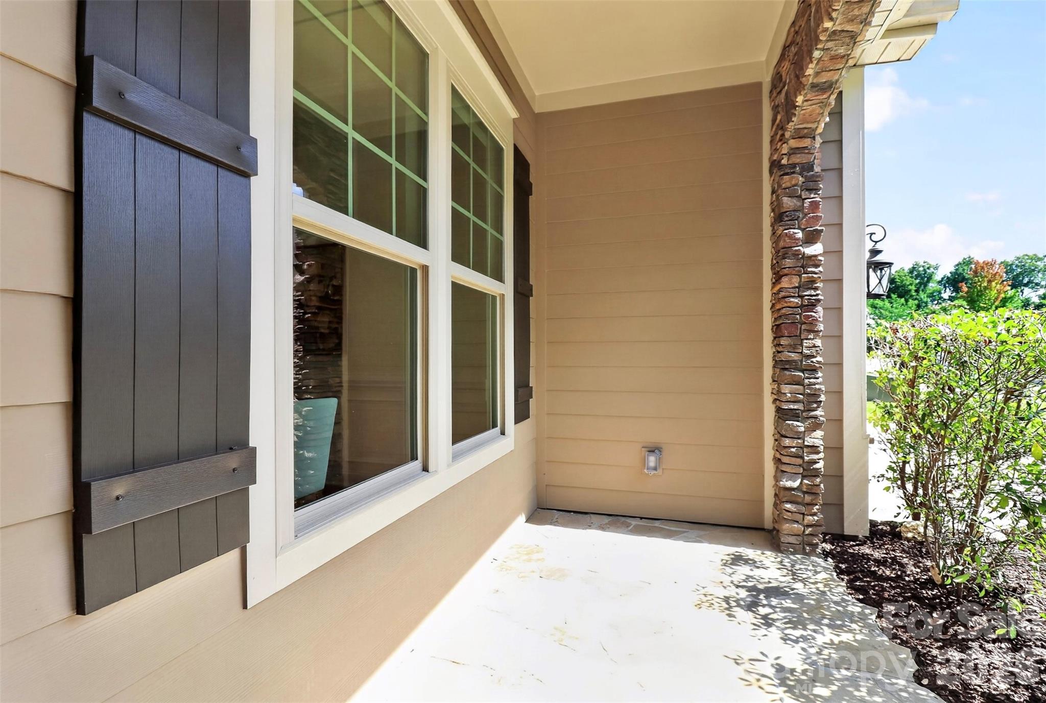 5103 Forest Knoll Court