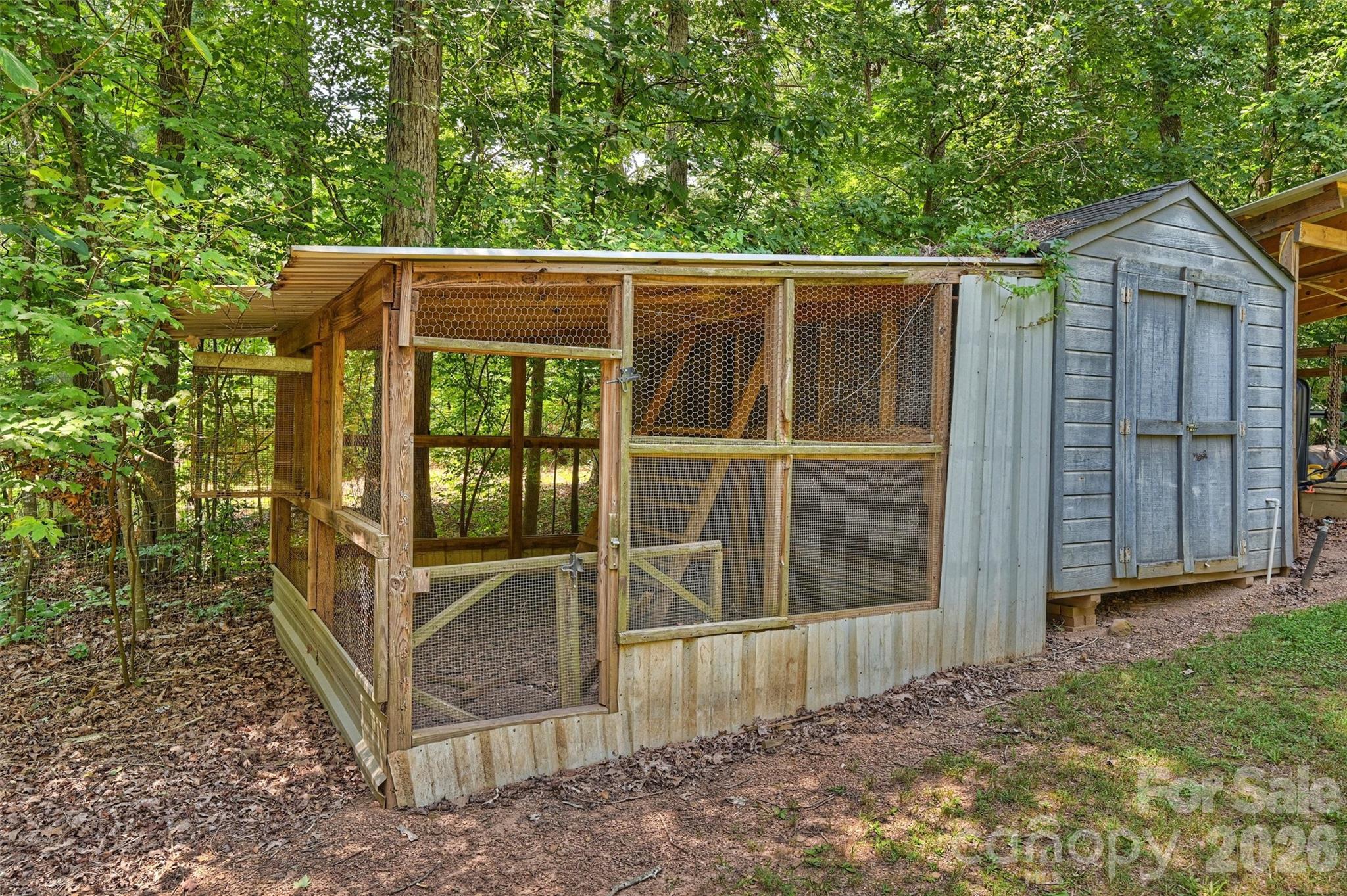 1213 Diana Lee Lane