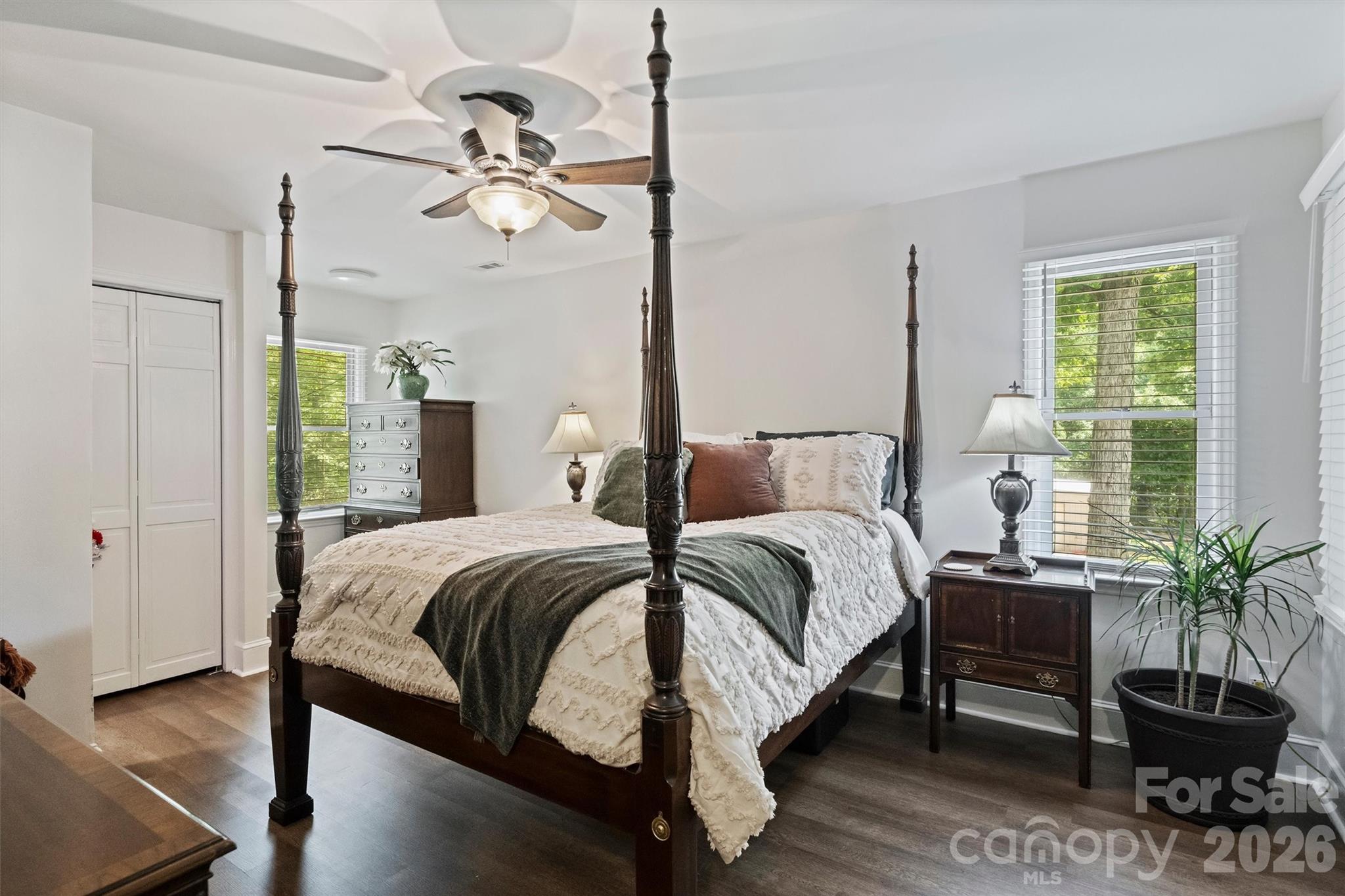 1213 Diana Lee Lane