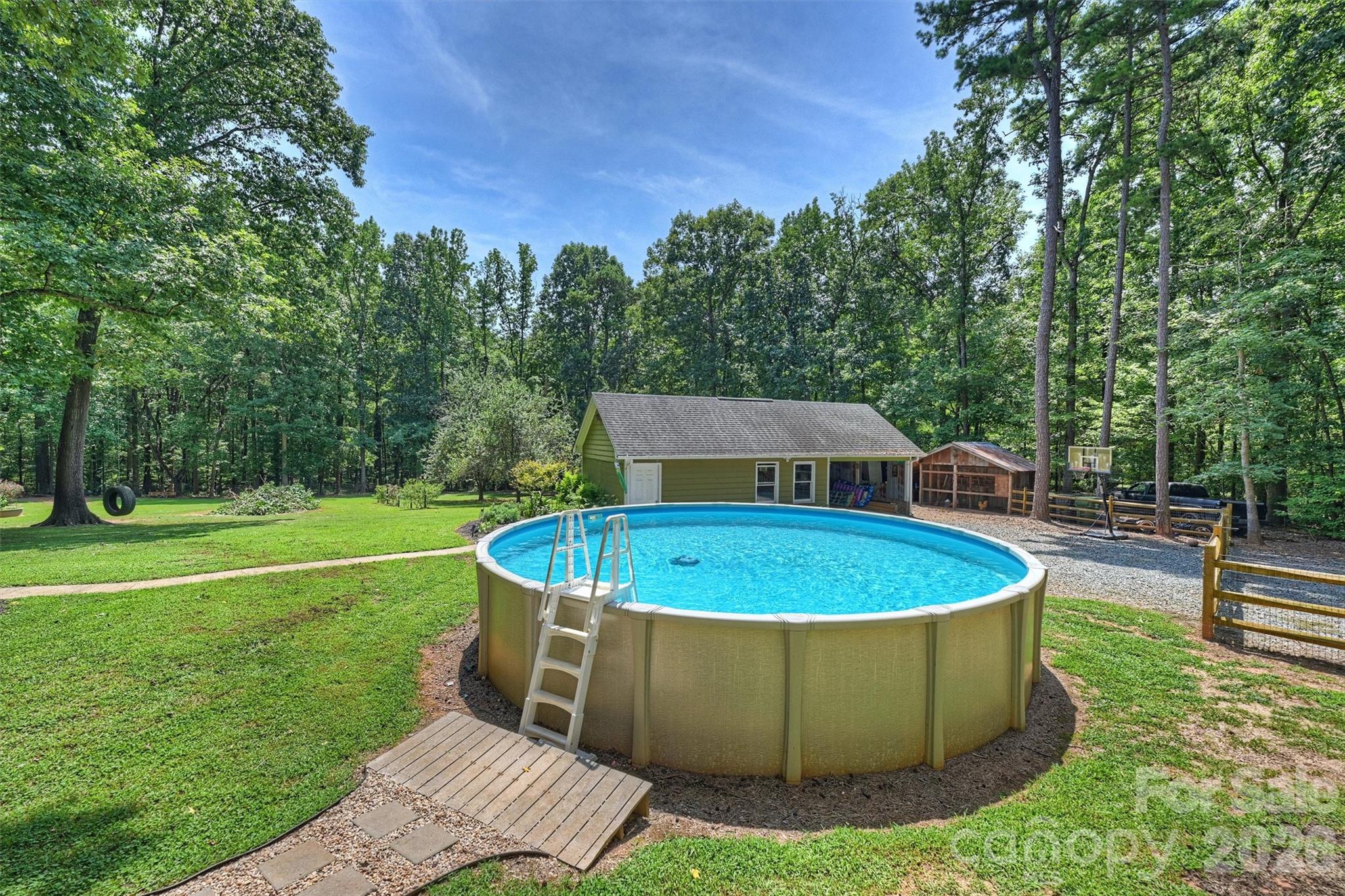 1213 Diana Lee Lane