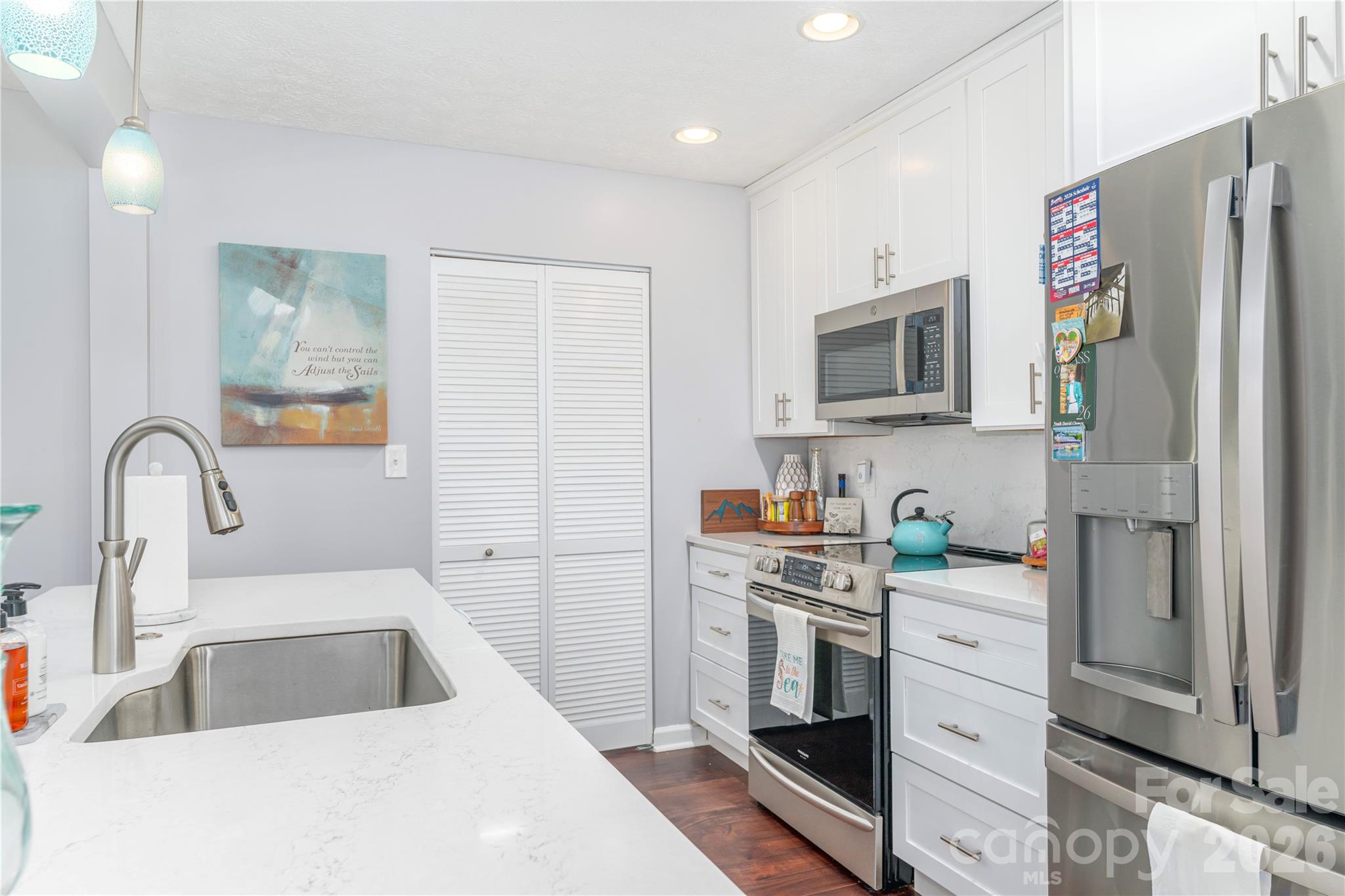 115 Hazelview Drive