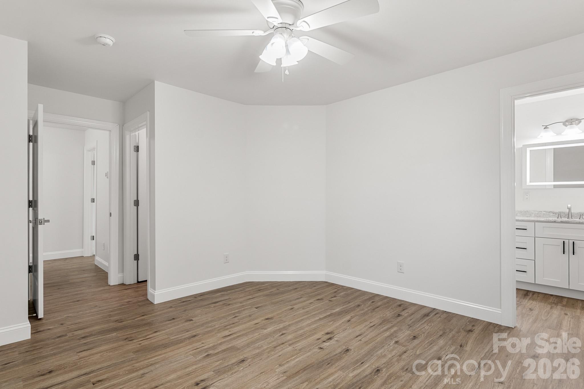 621 Norland Avenue Unit: 2