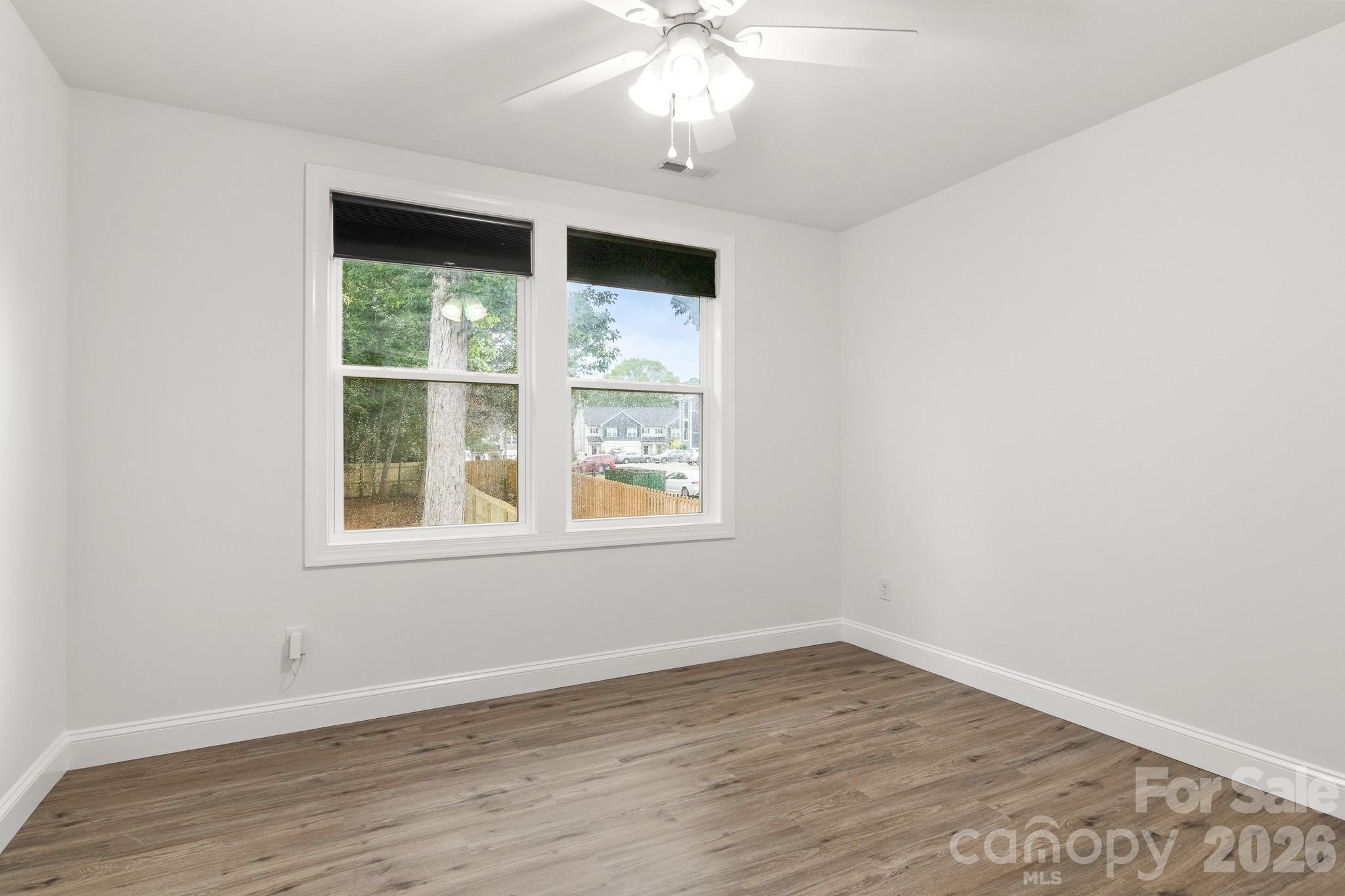 621 Norland Avenue Unit: 2