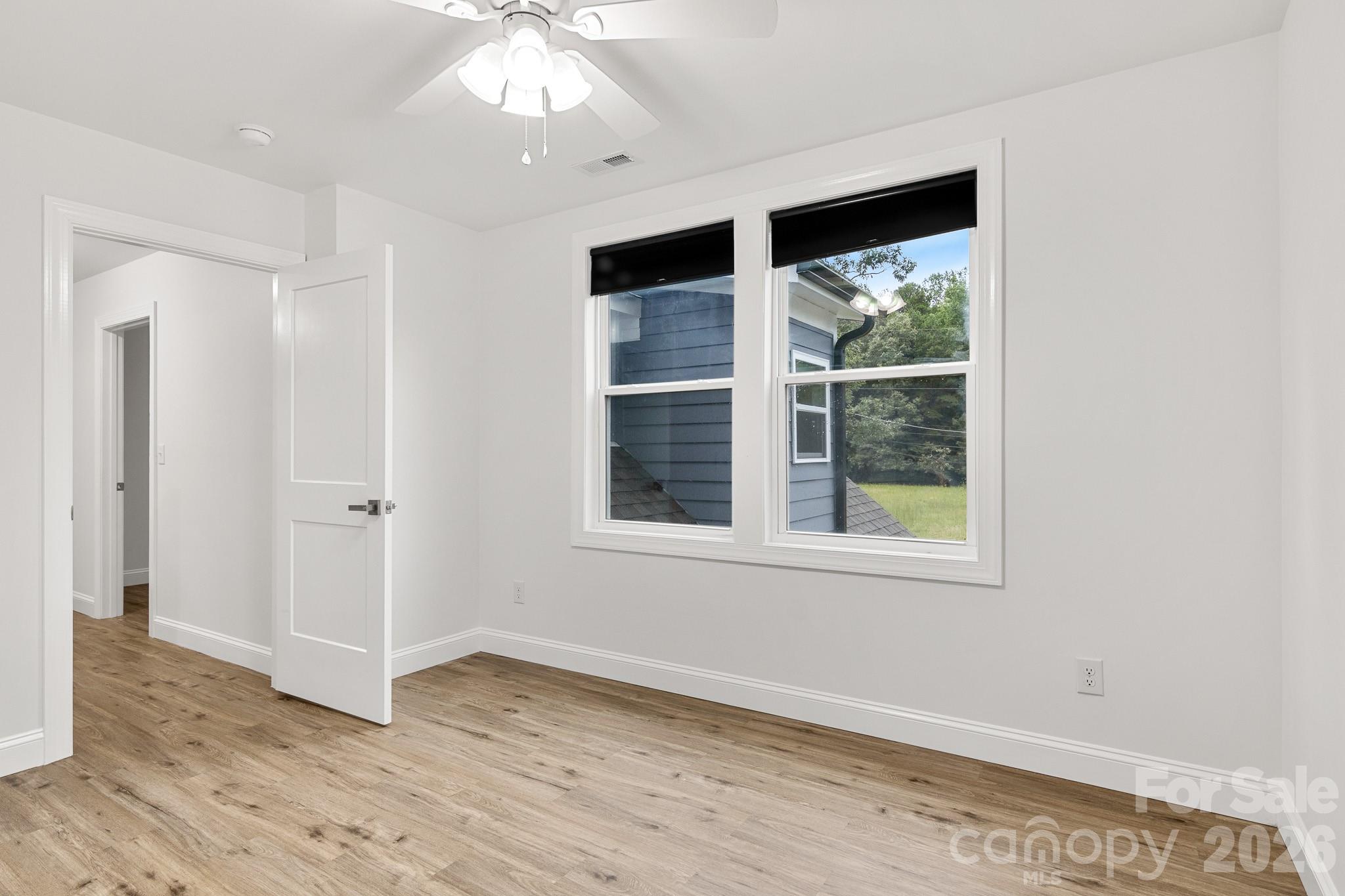 621 Norland Avenue Unit: 2