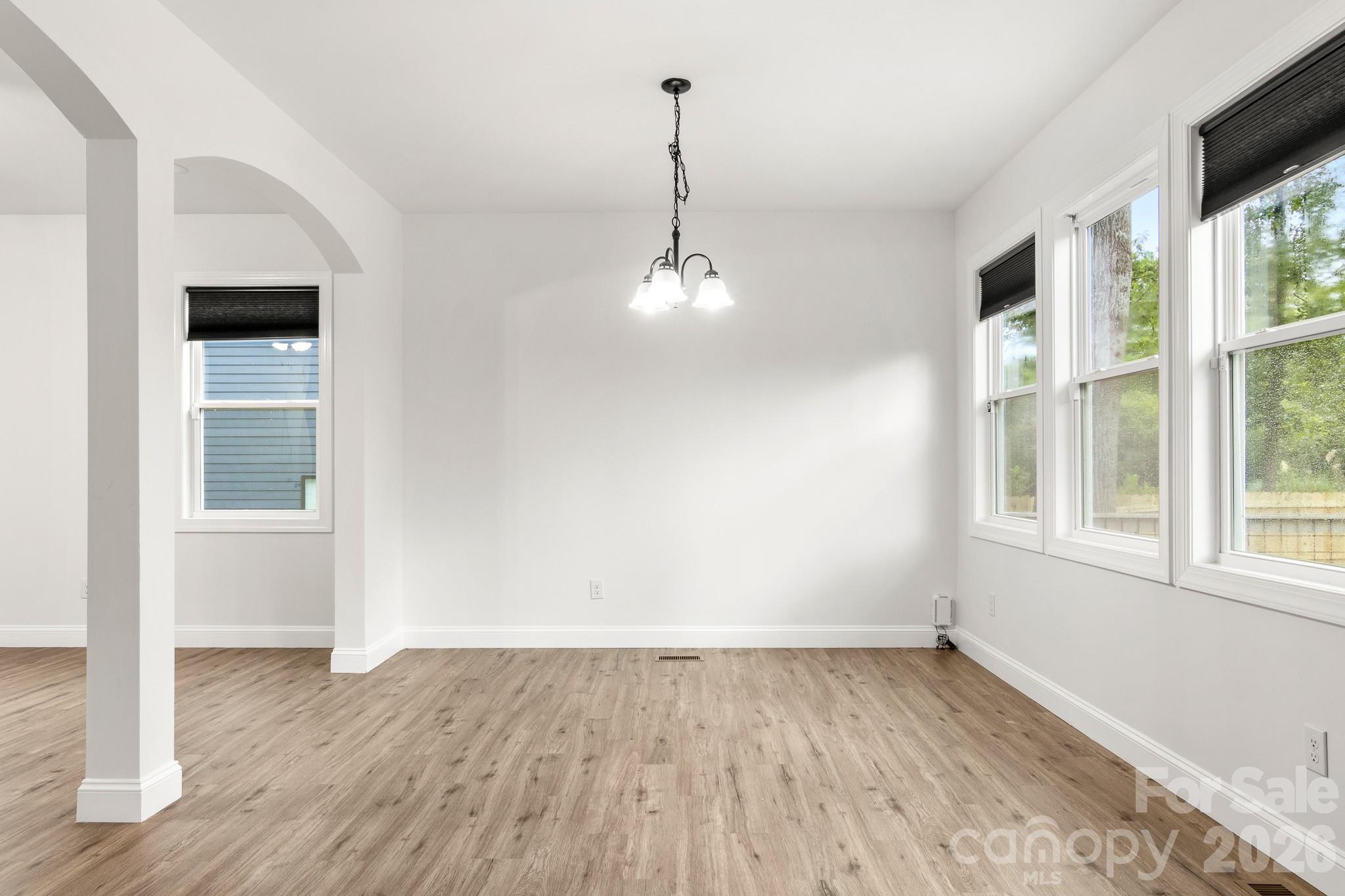 621 Norland Avenue Unit: 2