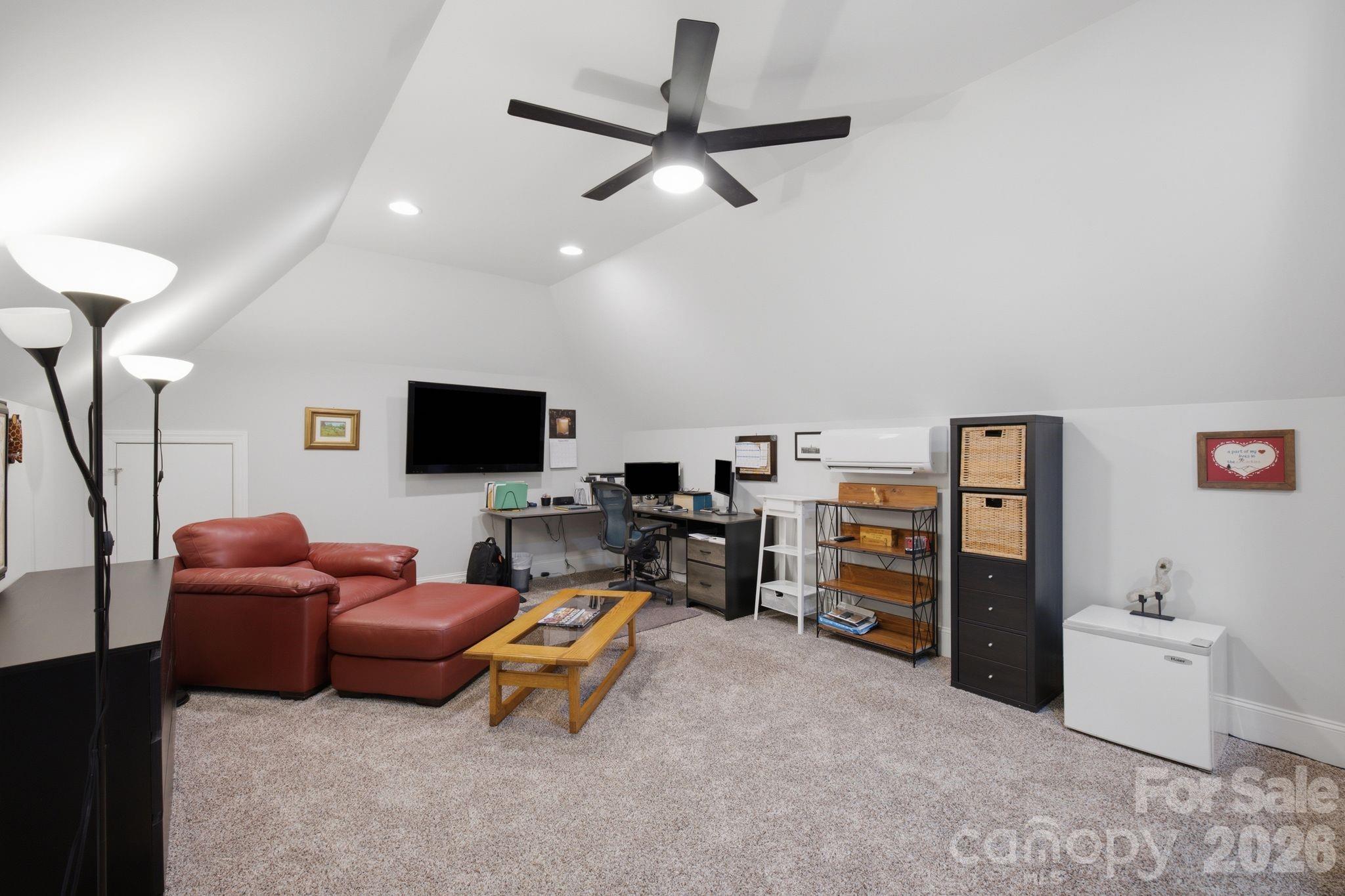 7197 Windy Ridge Drive