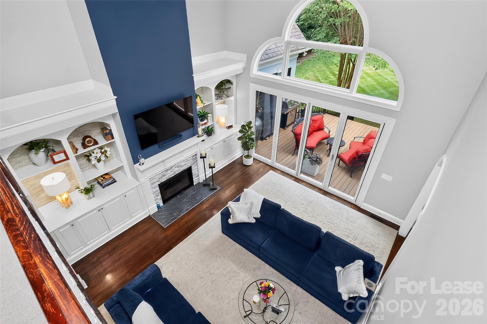 18928 Peninsula Point Drive