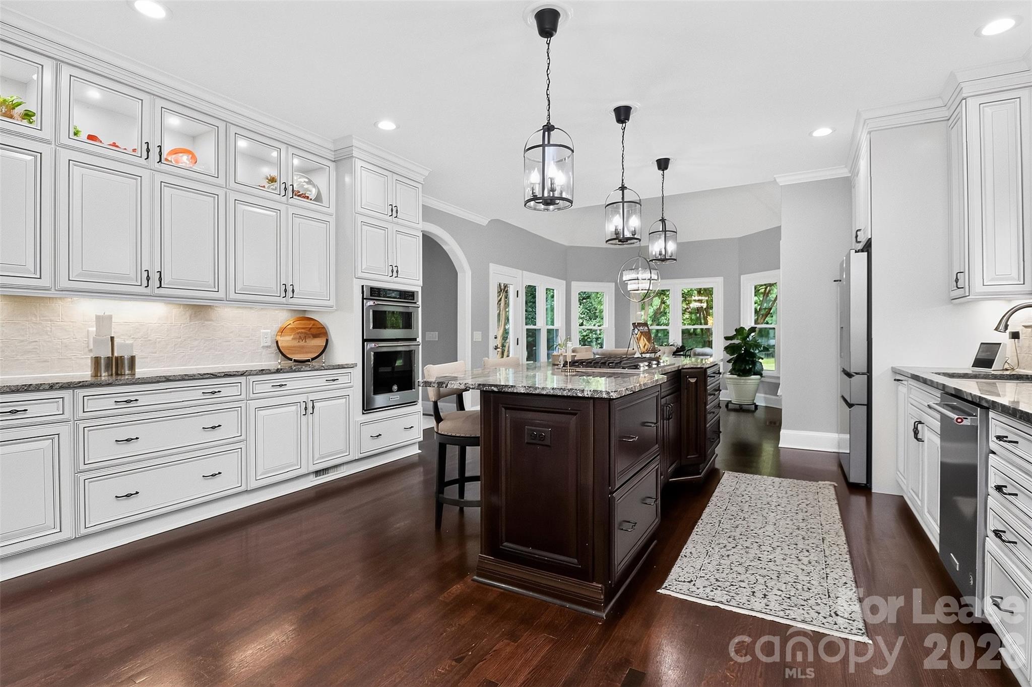 18928 Peninsula Point Drive