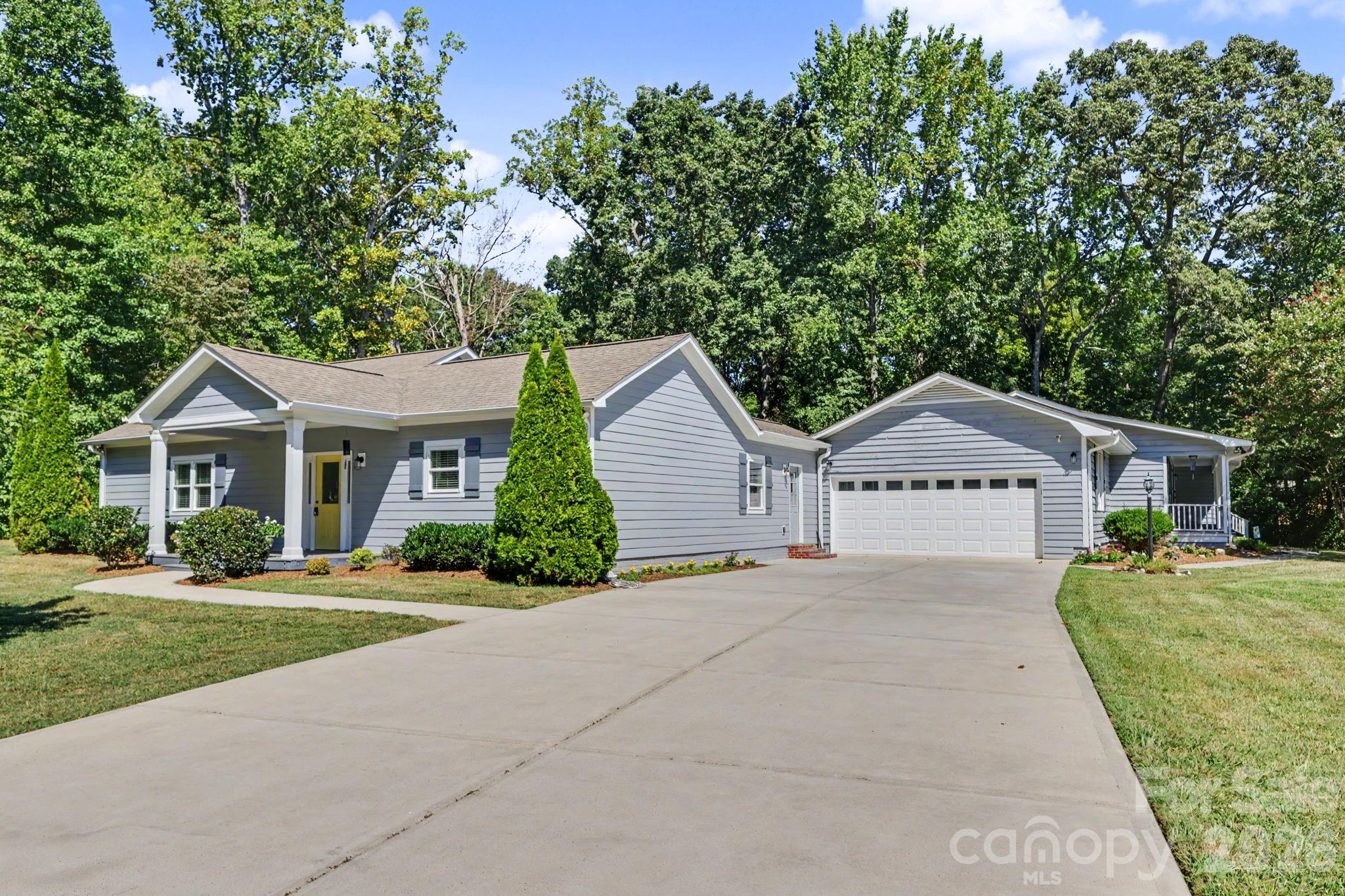 3201 Fairforest Drive