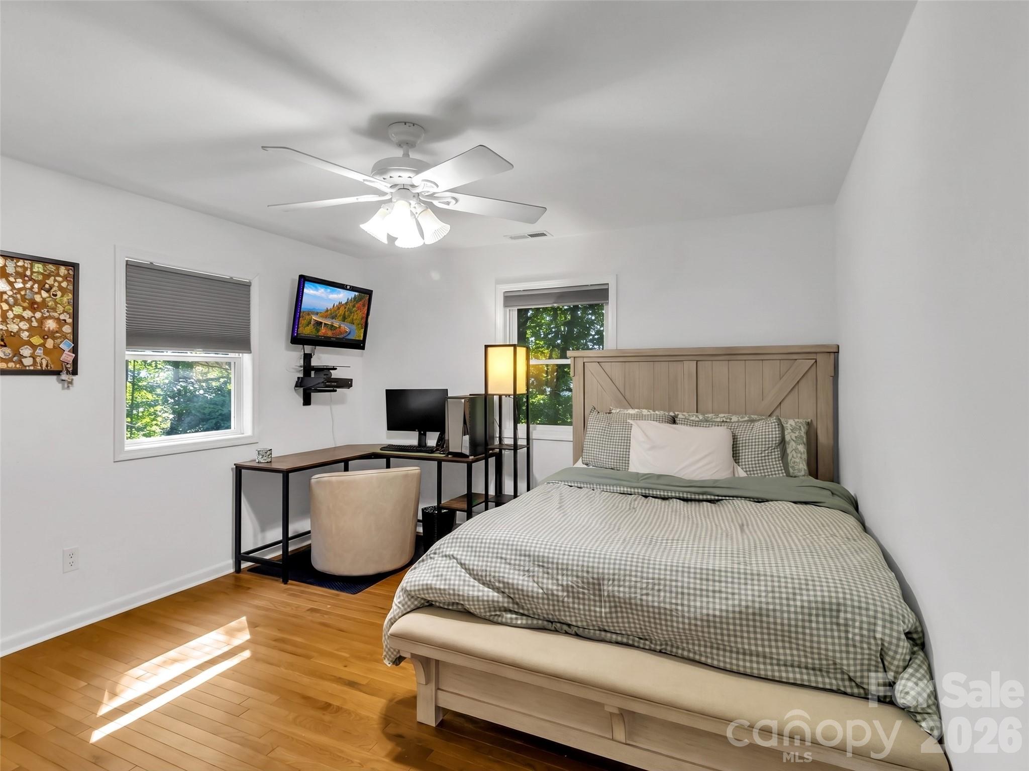 115 Knoll Ridge Lane