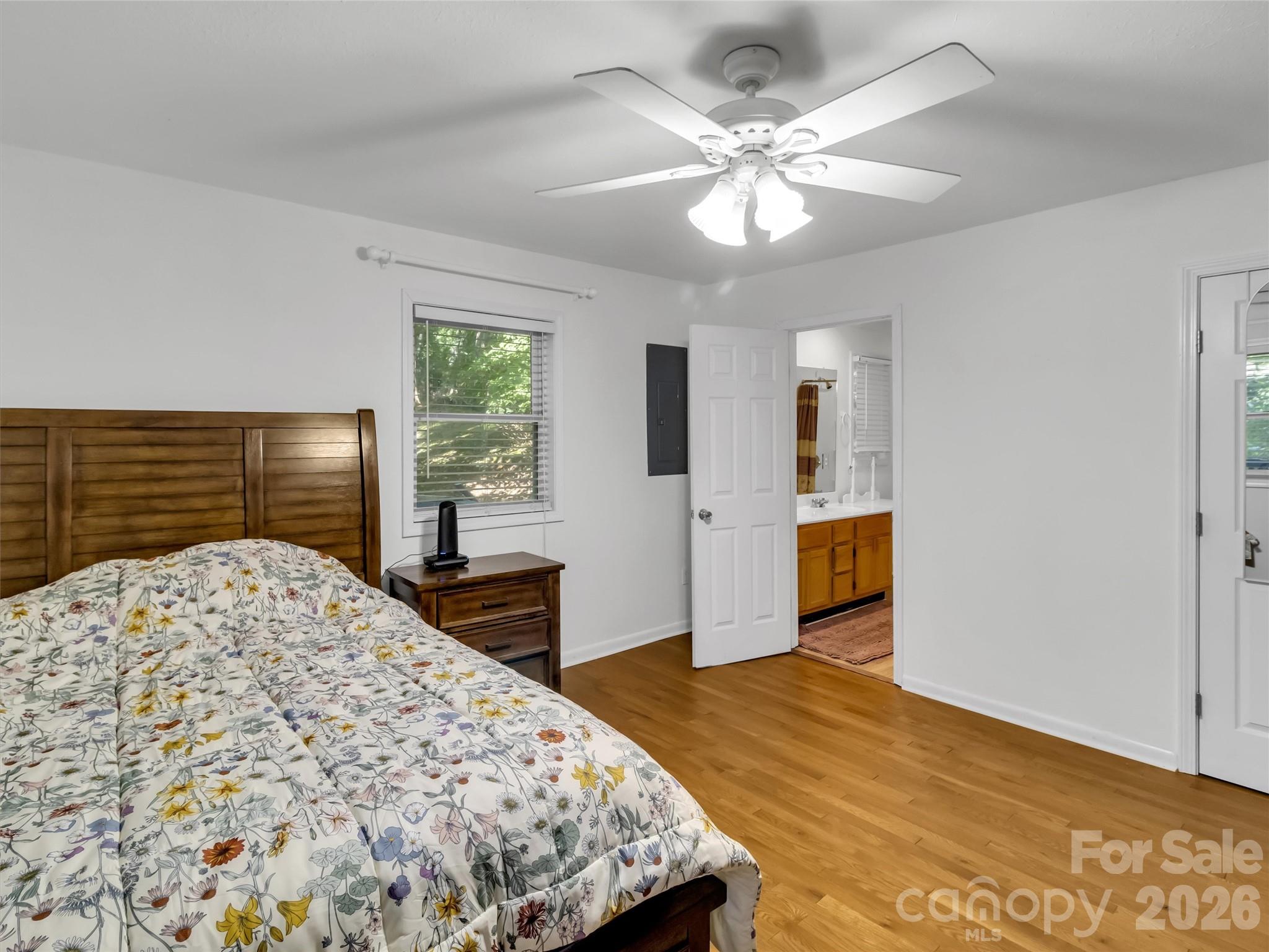 115 Knoll Ridge Lane