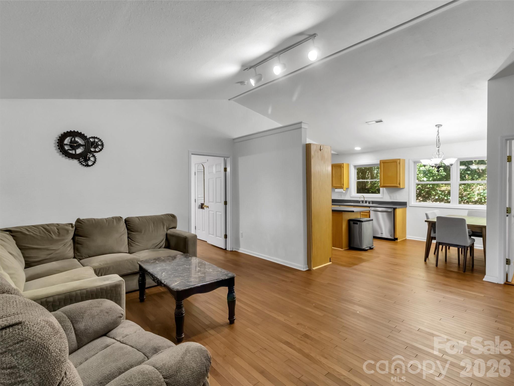 115 Knoll Ridge Lane