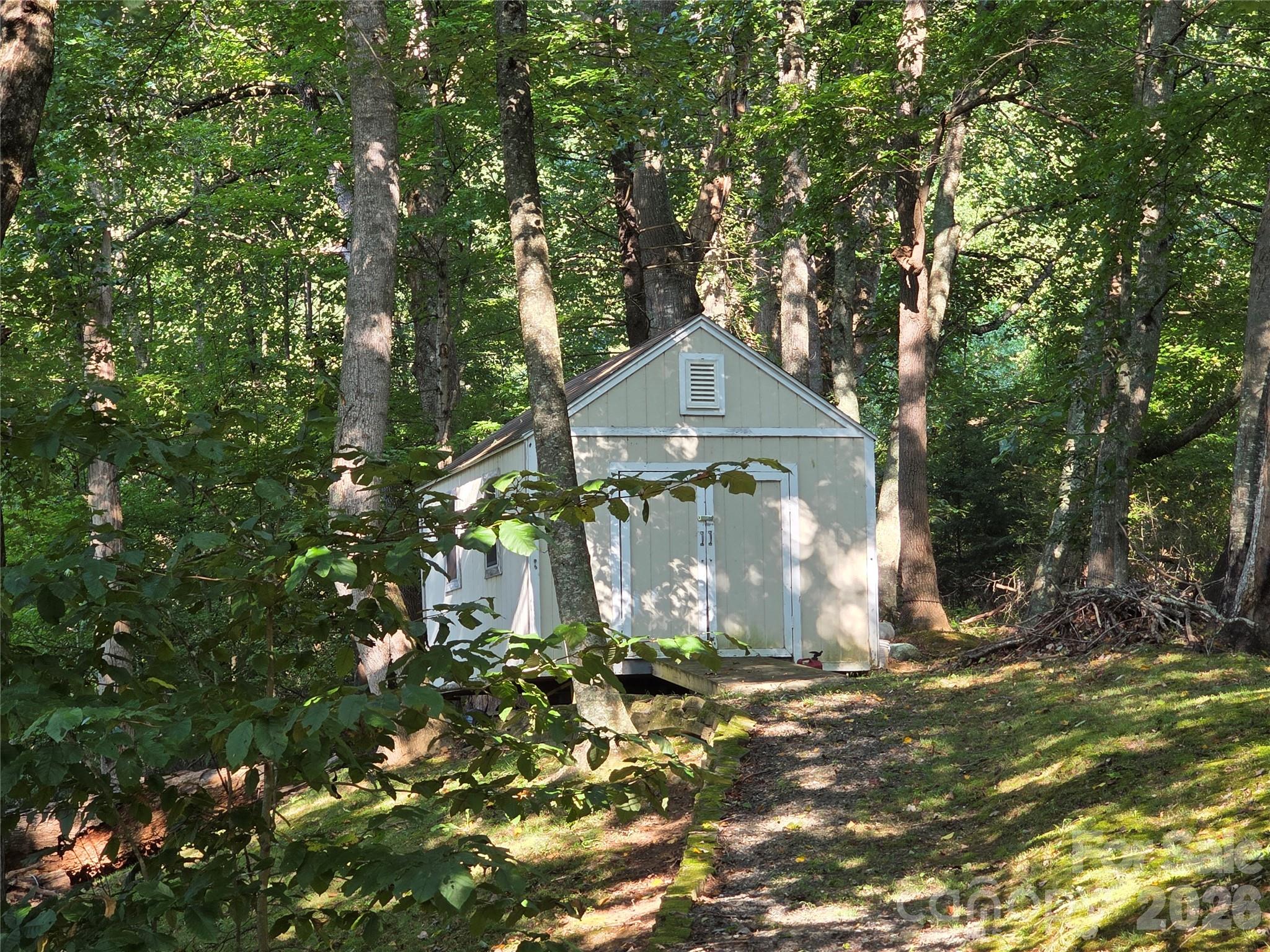 115 Knoll Ridge Lane