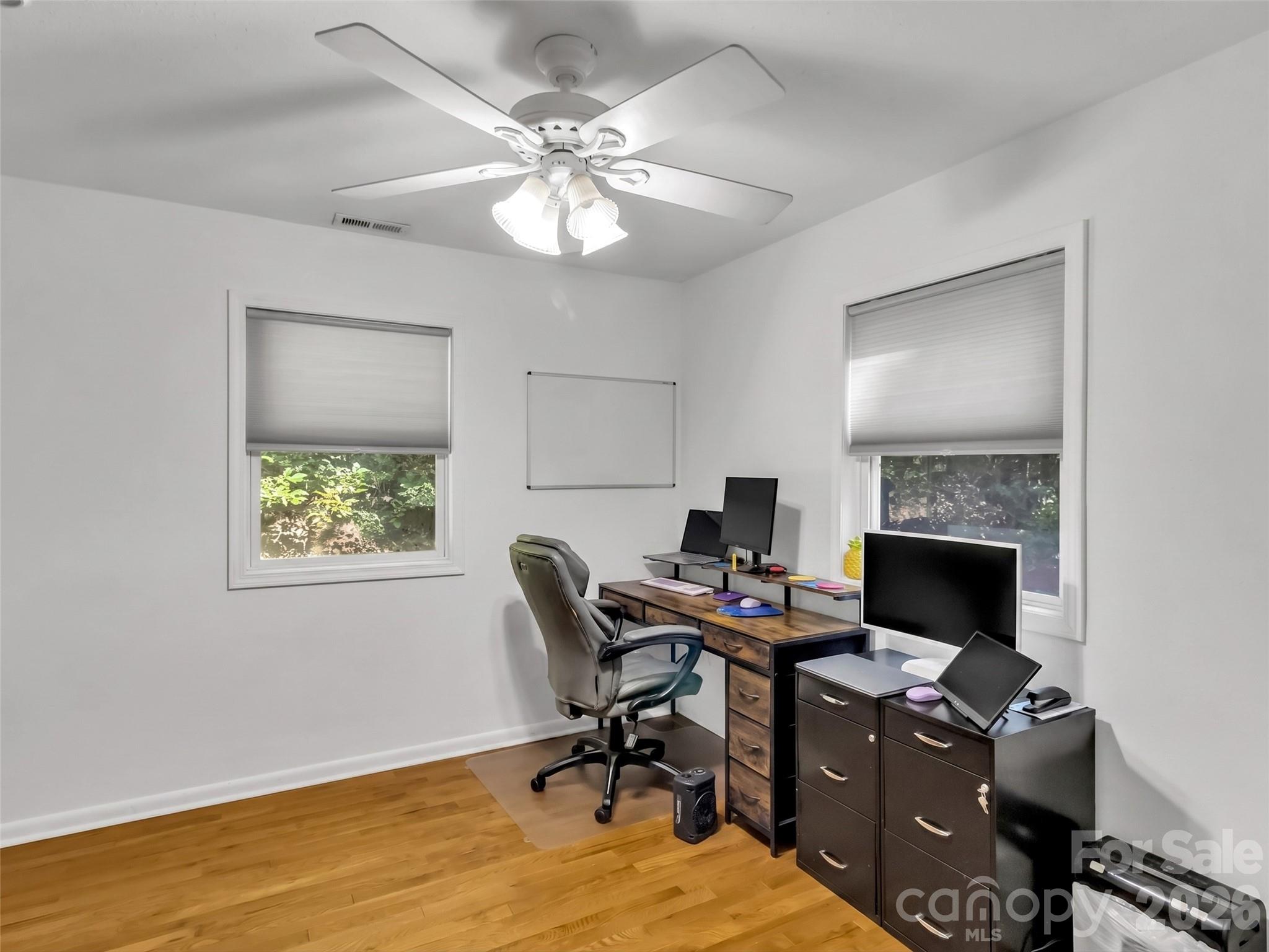 115 Knoll Ridge Lane