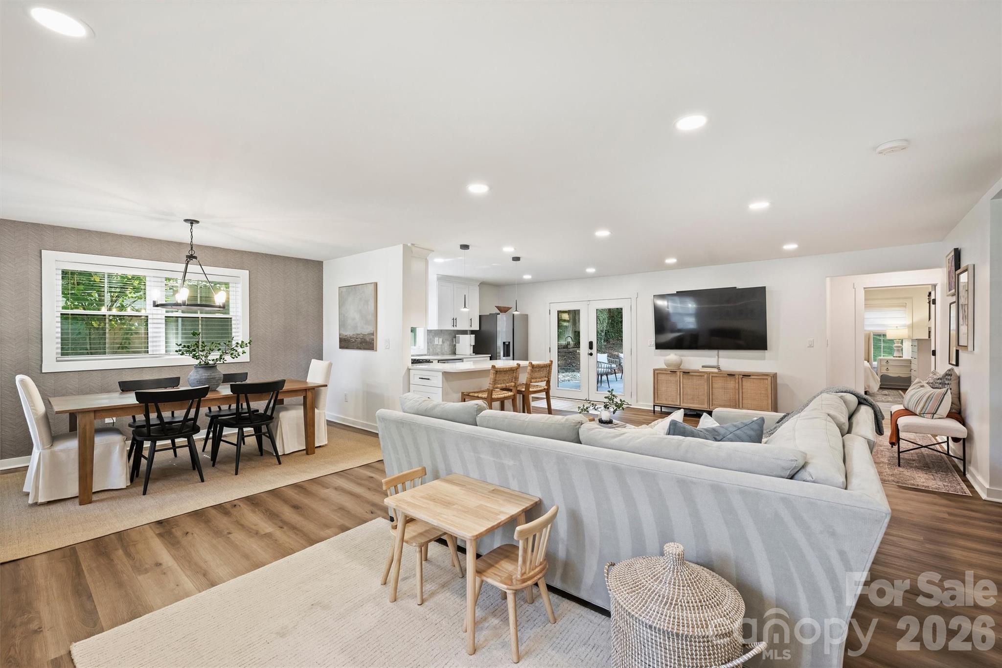 614 Cooper Drive