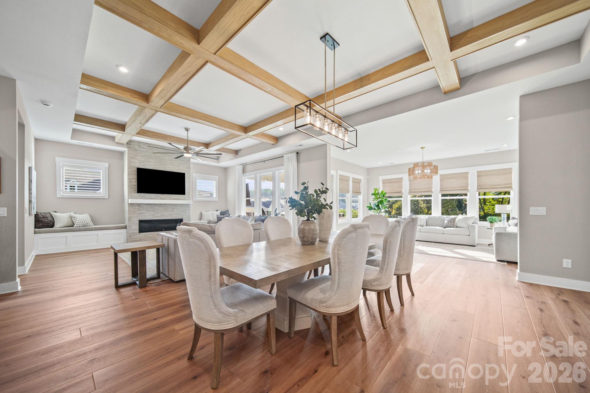 4007 Brush Creek
