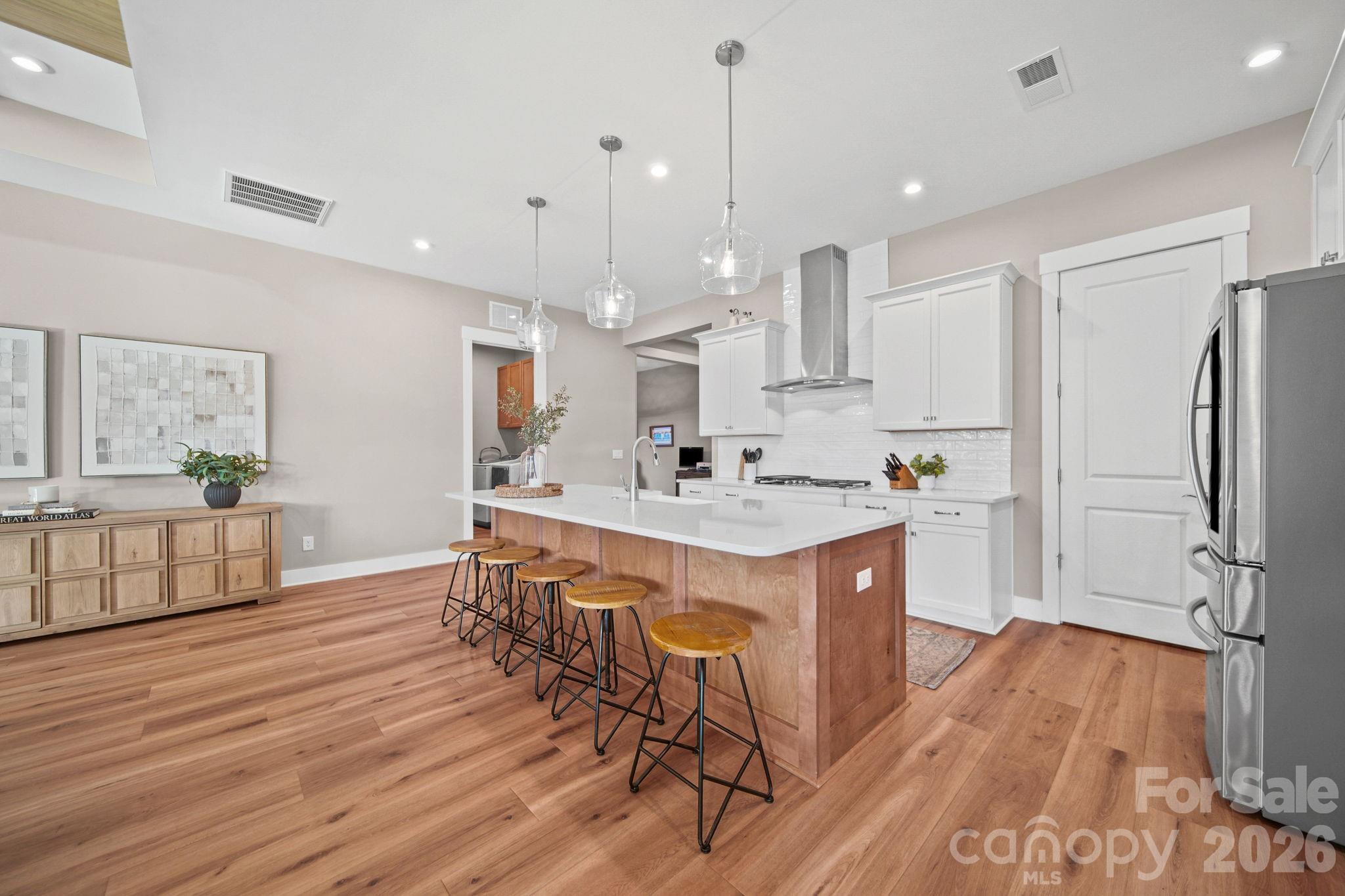 4007 Brush Creek