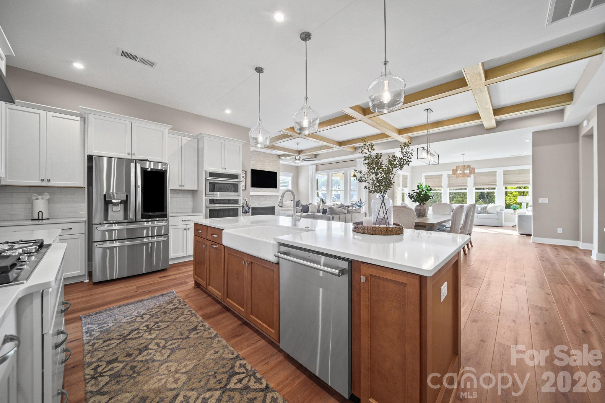 4007 Brush Creek