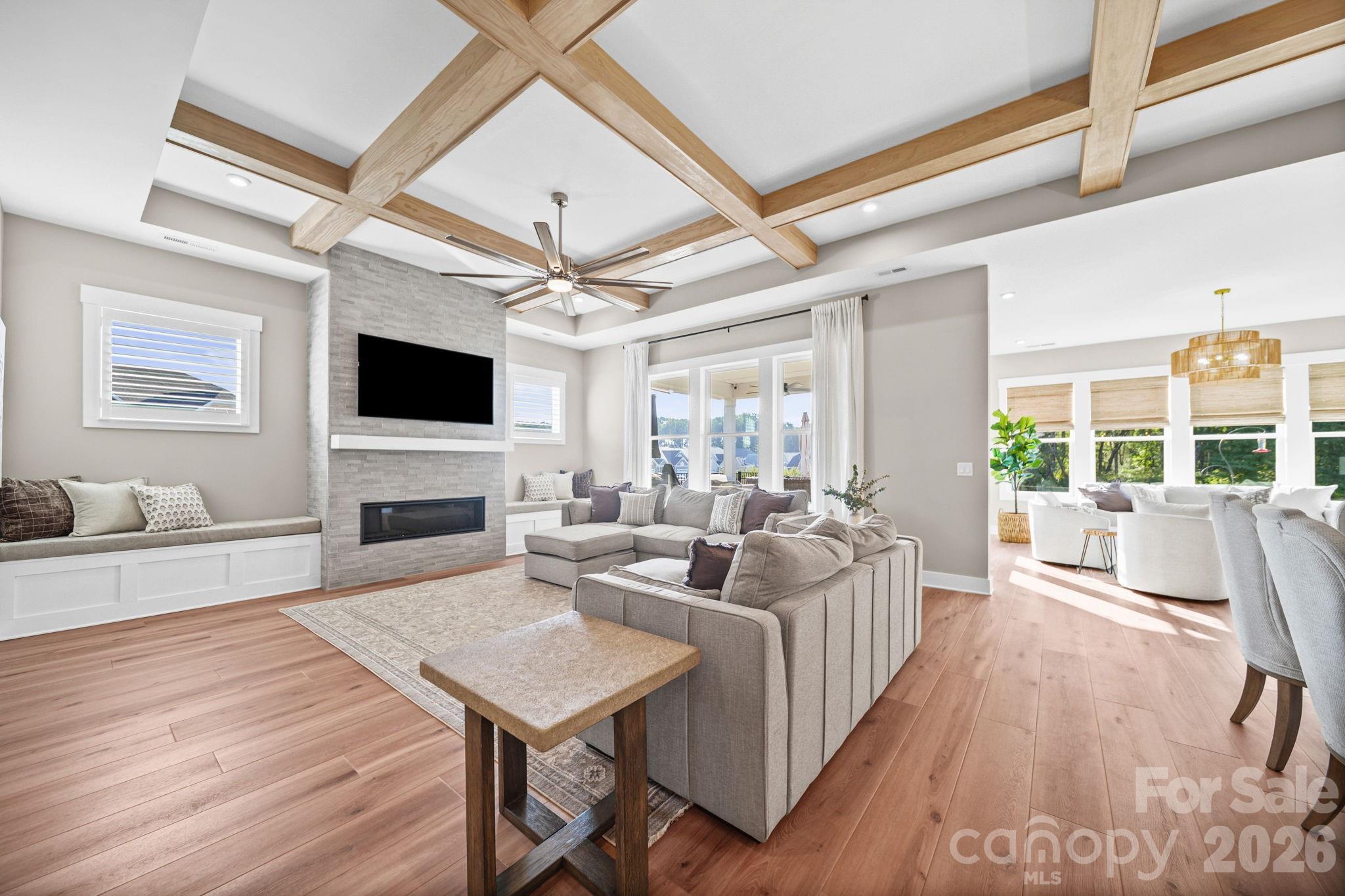 4007 Brush Creek