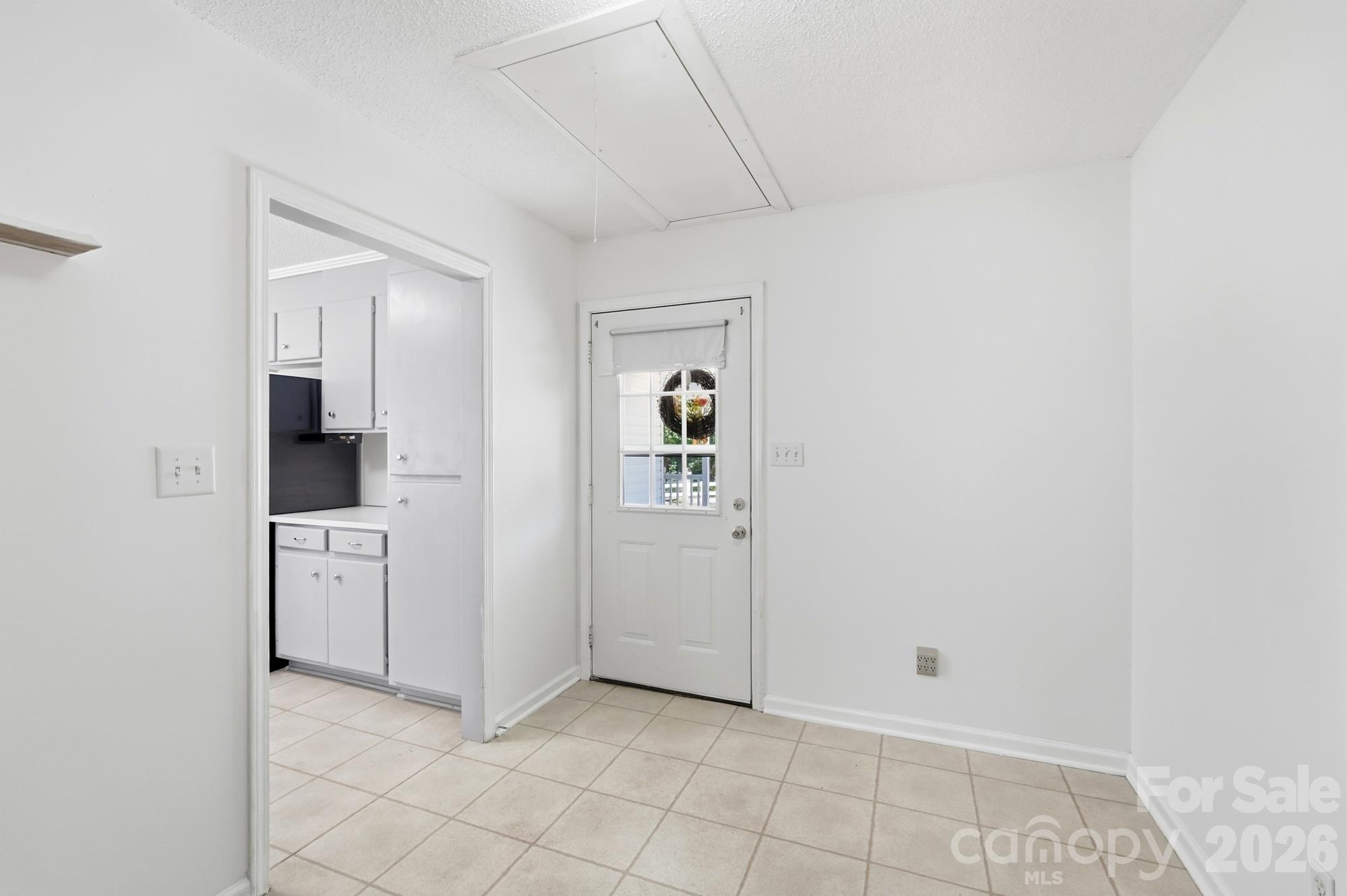 1037 Cross Creek Drive