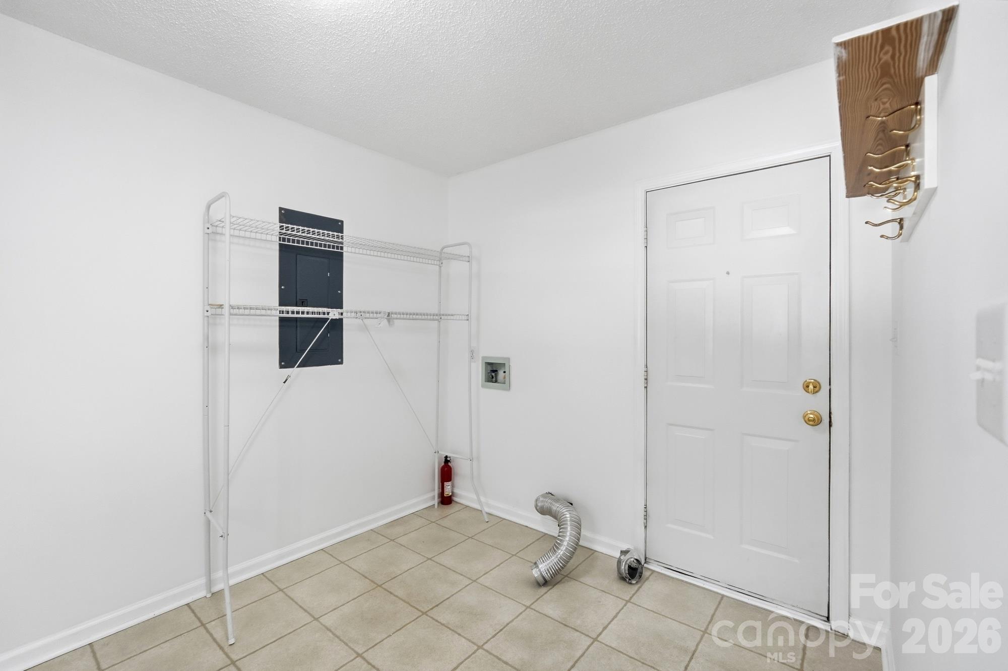 1037 Cross Creek Drive