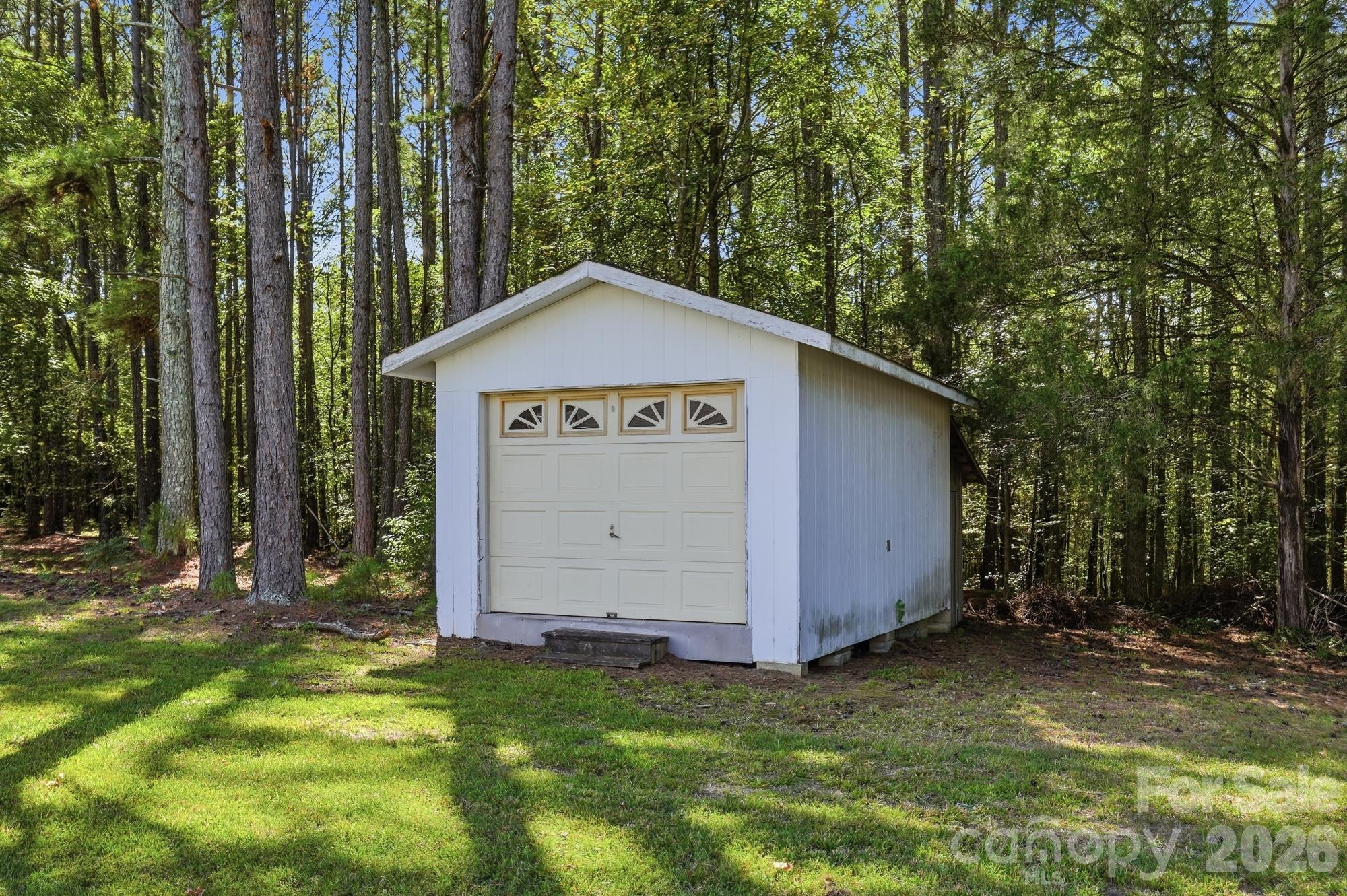 1037 Cross Creek Drive