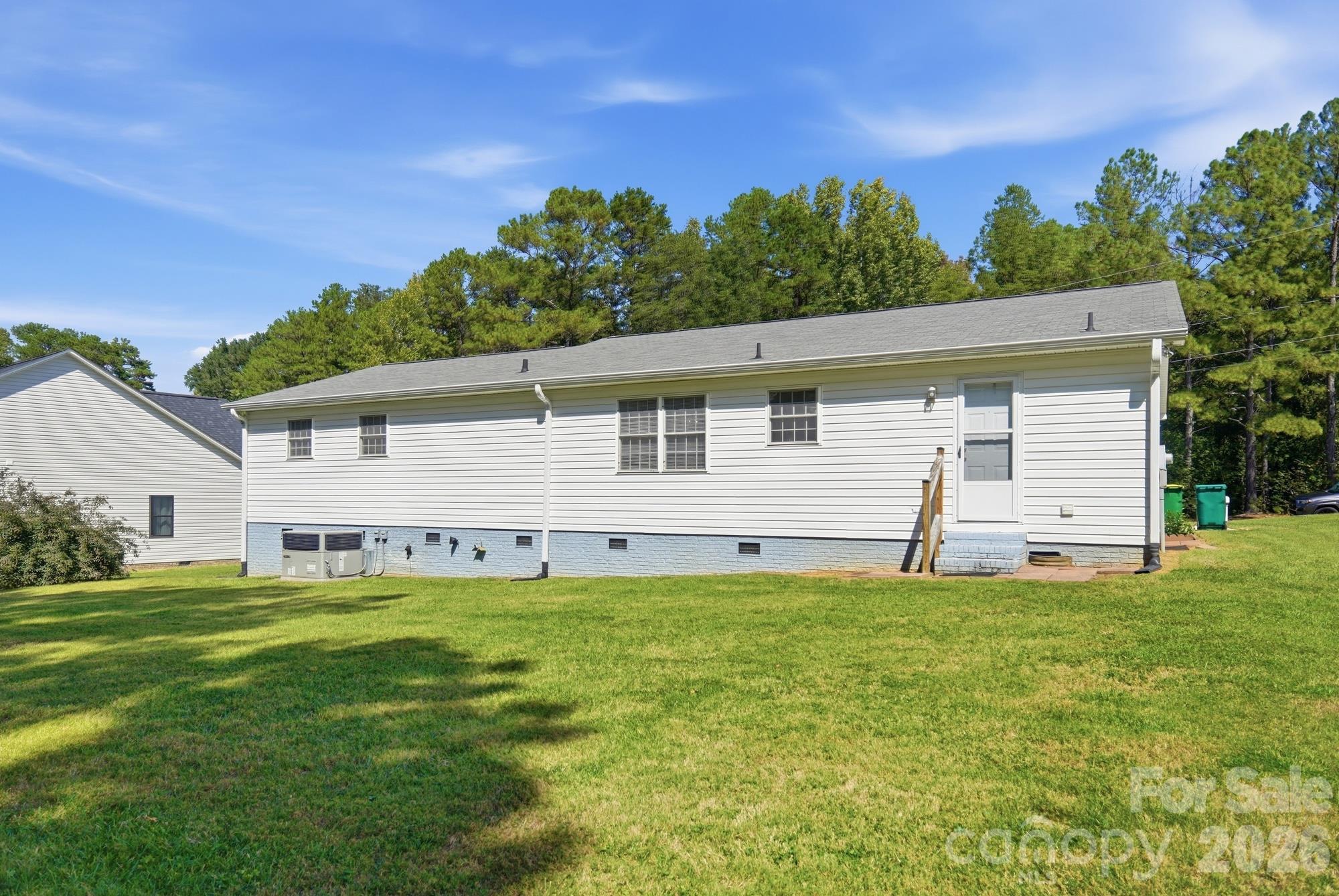 1037 Cross Creek Drive