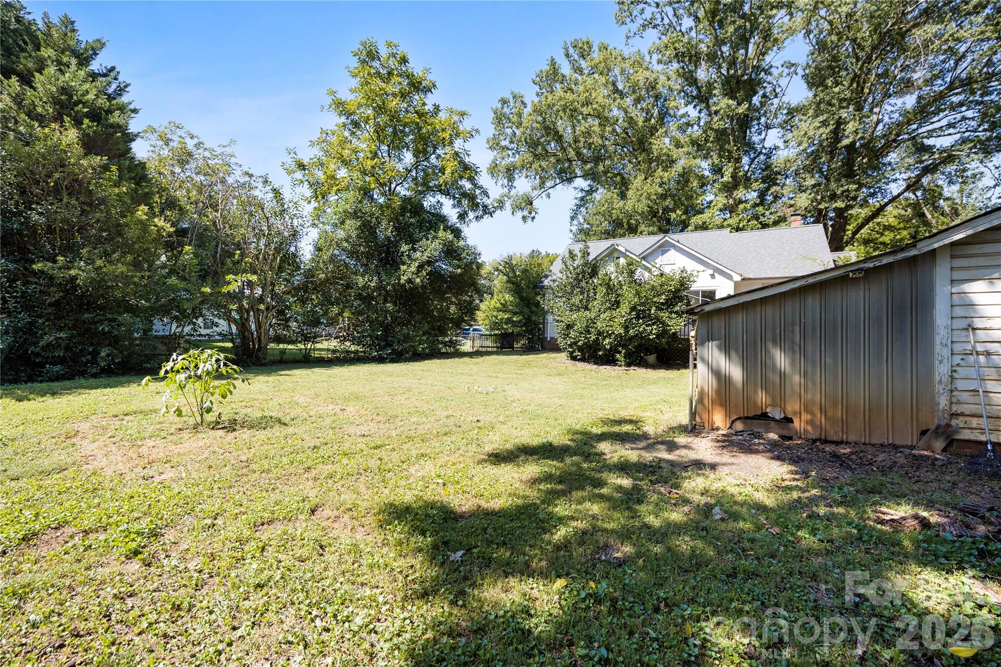 309 S Main Avenue S