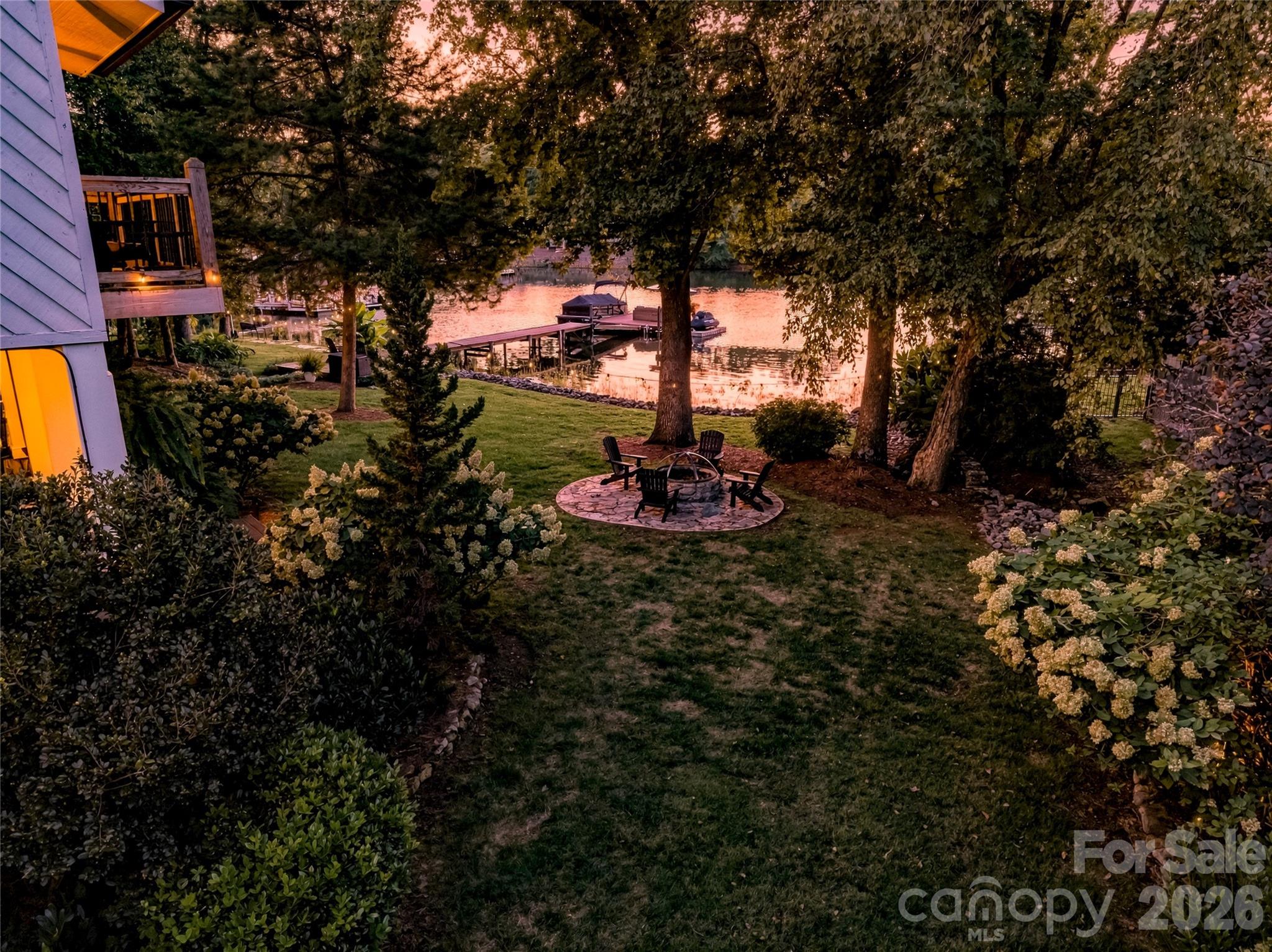 8172 Malibu Pointe Lane