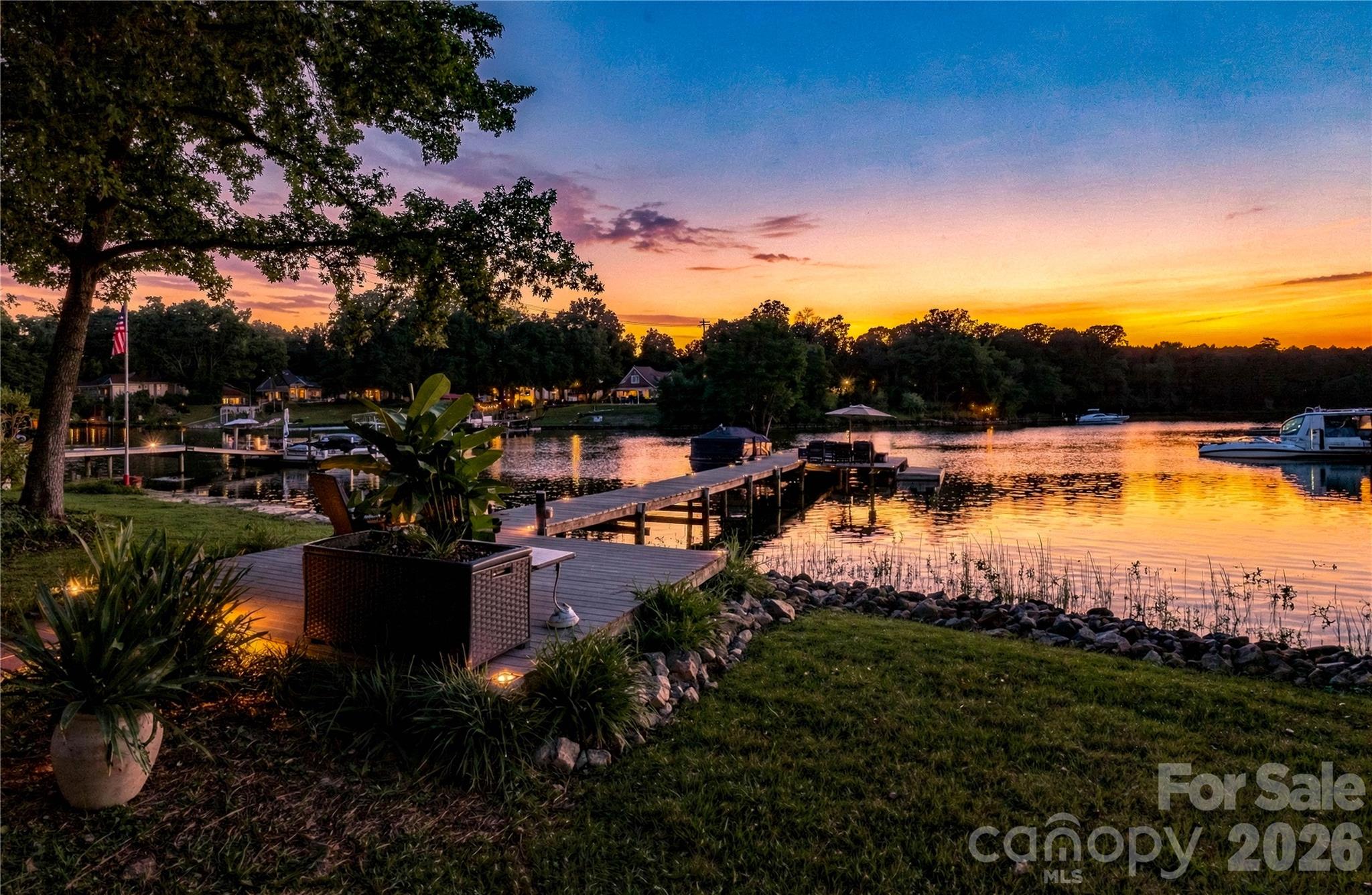 8172 Malibu Pointe Lane