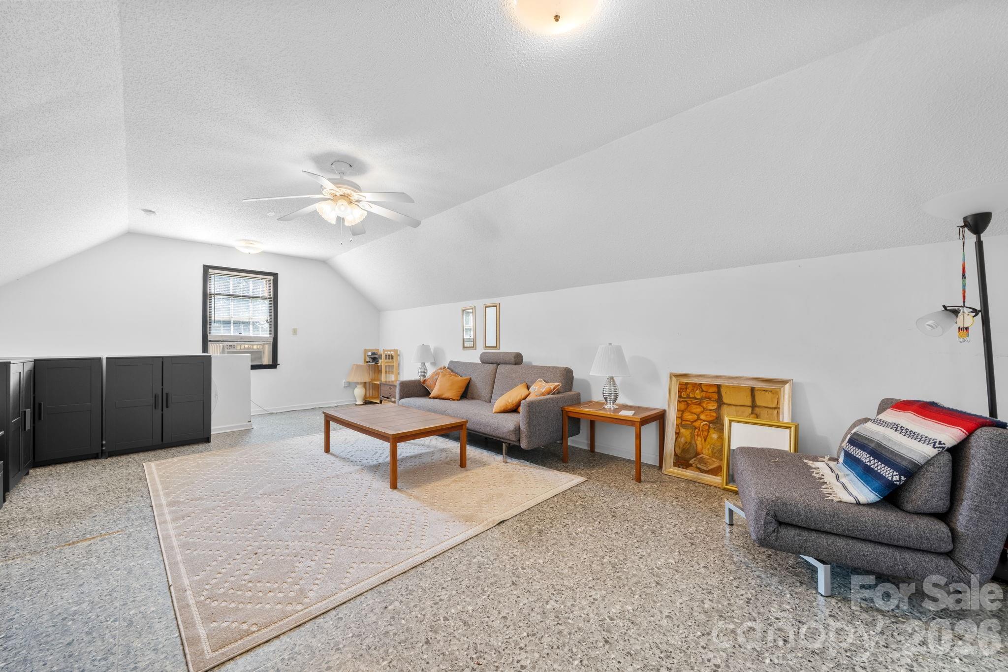 2036 Picnic Drive