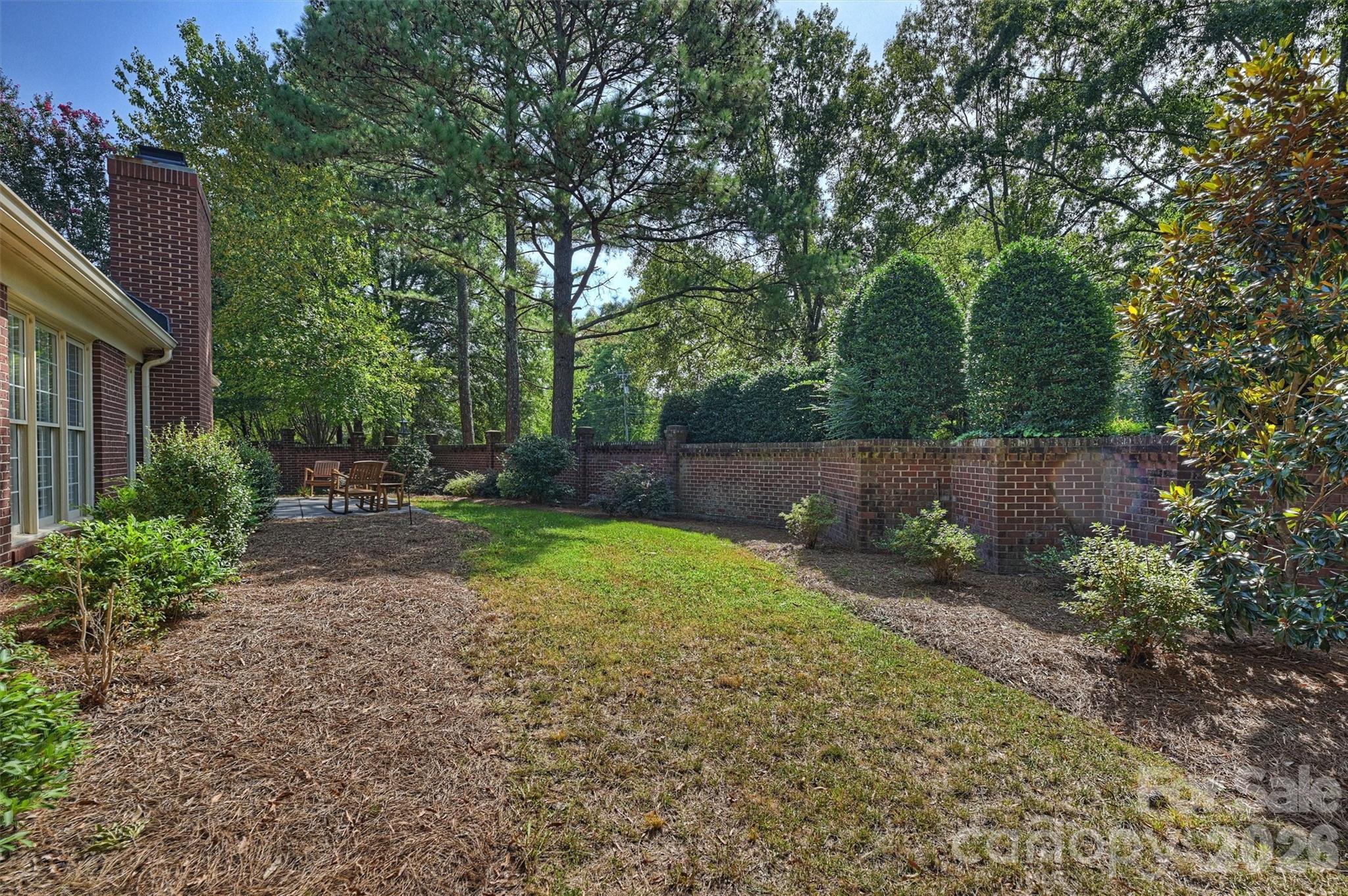 7035 Walton Heath Lane