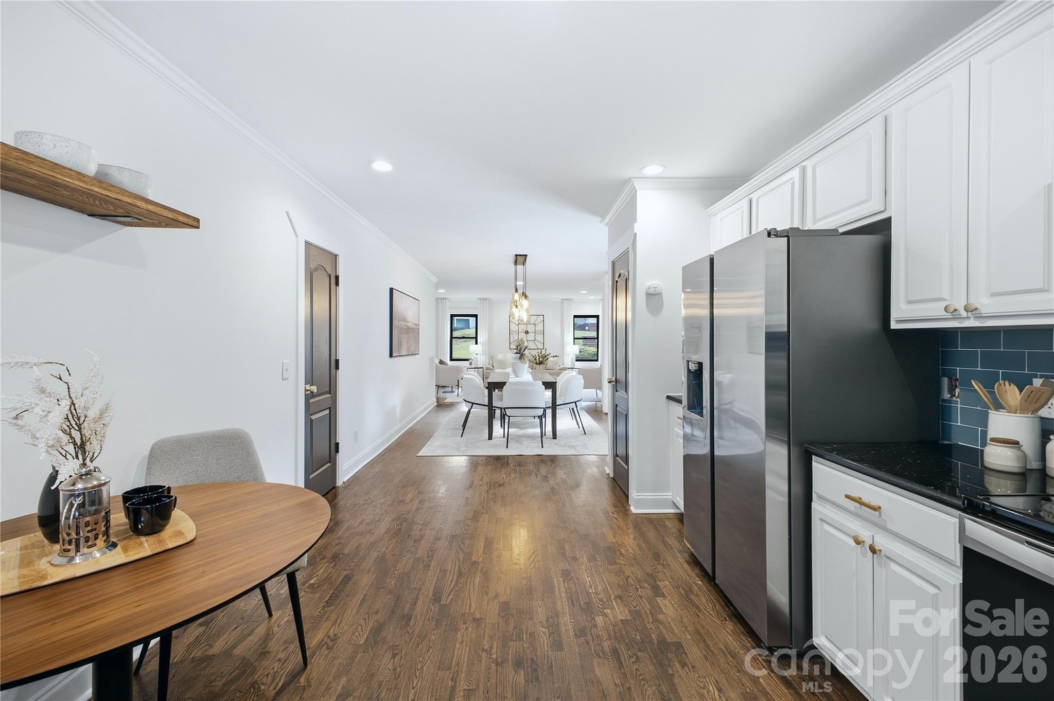 947 Everett Place