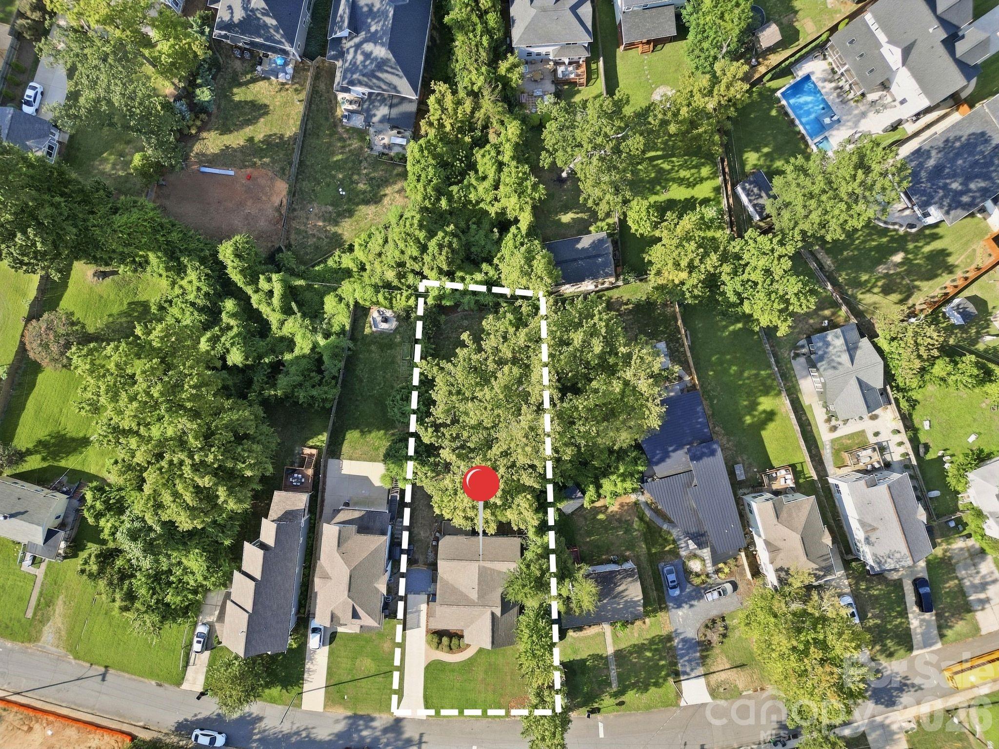 947 Everett Place