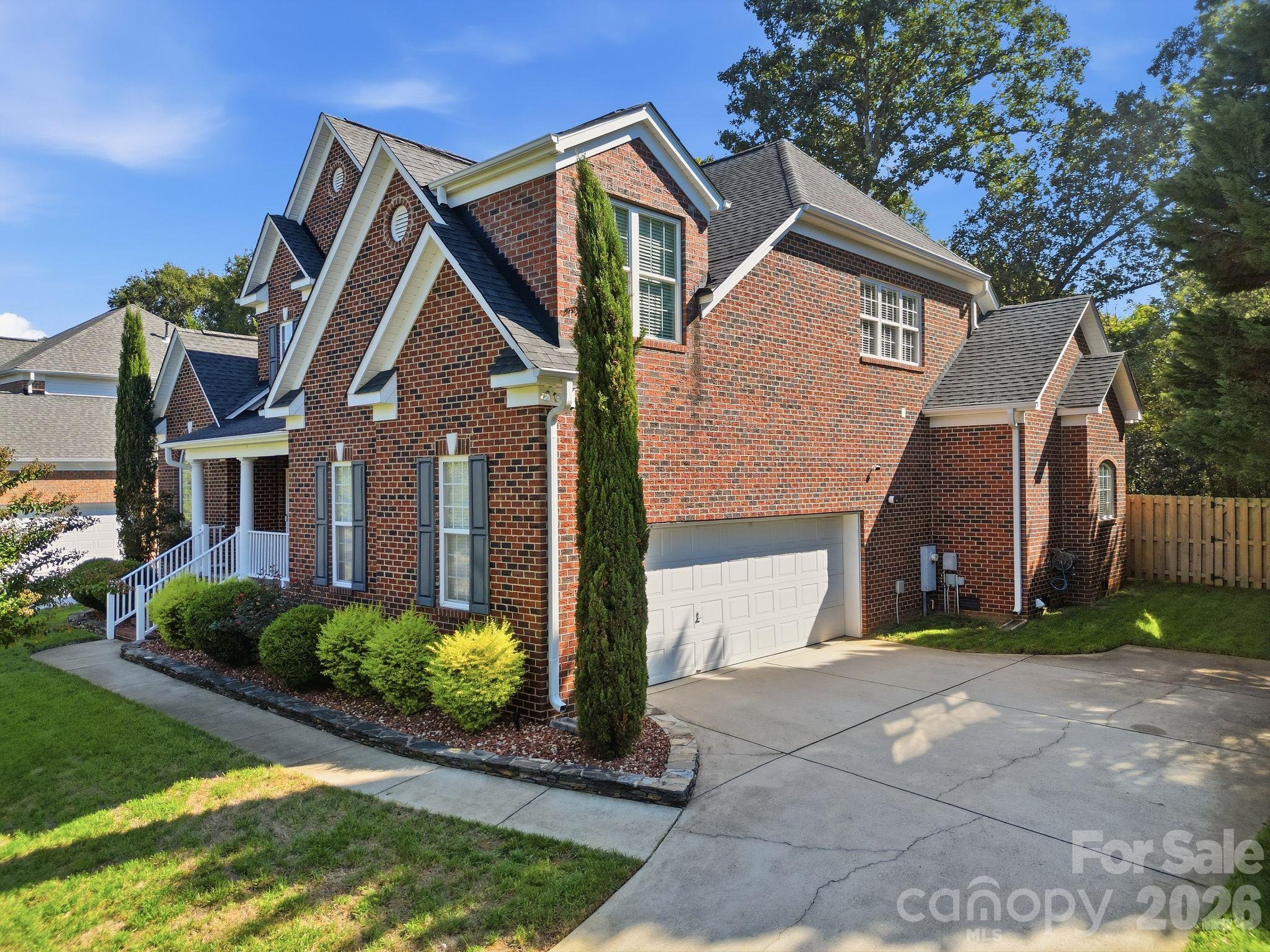11646 Red Falcon Court