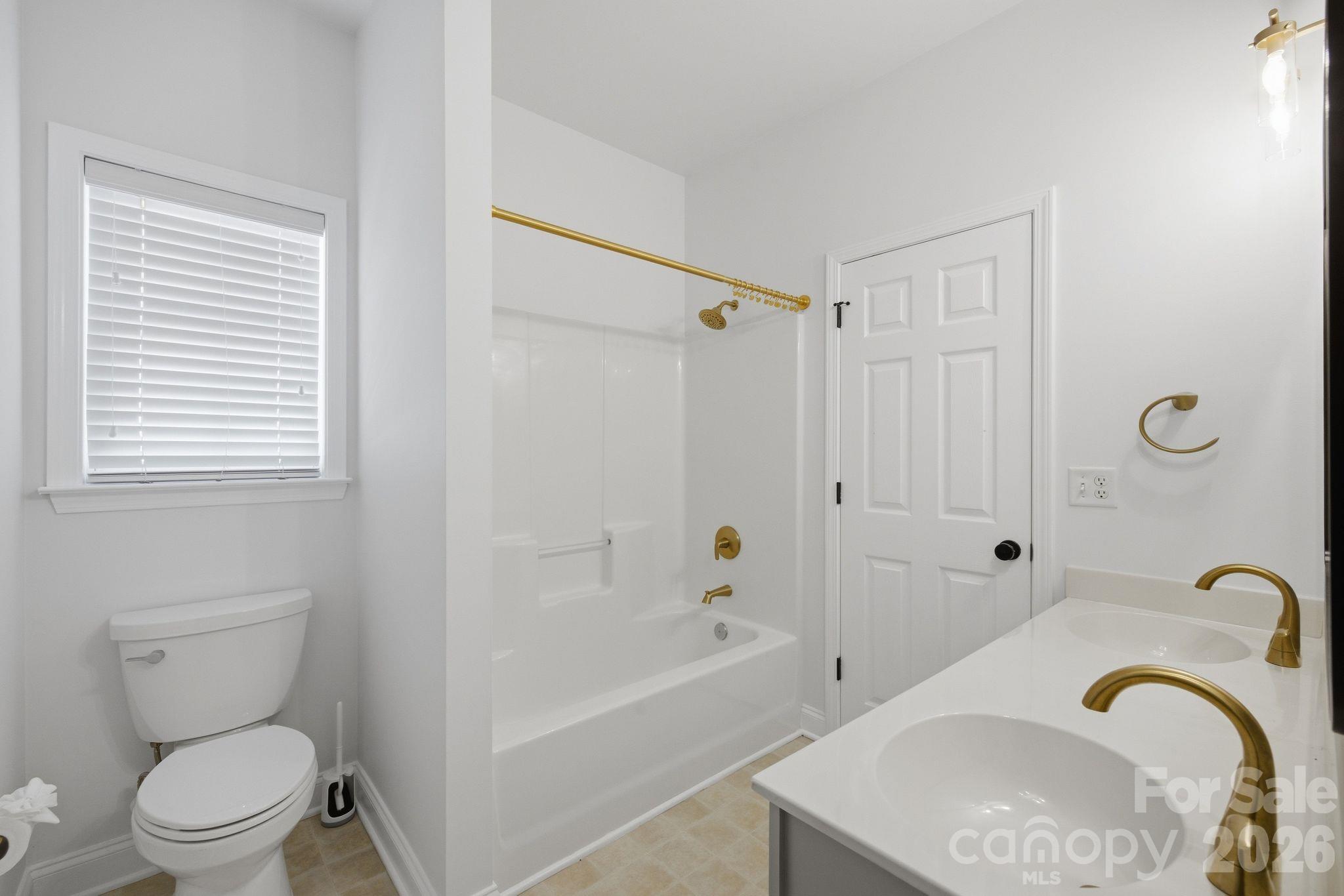11646 Red Falcon Court