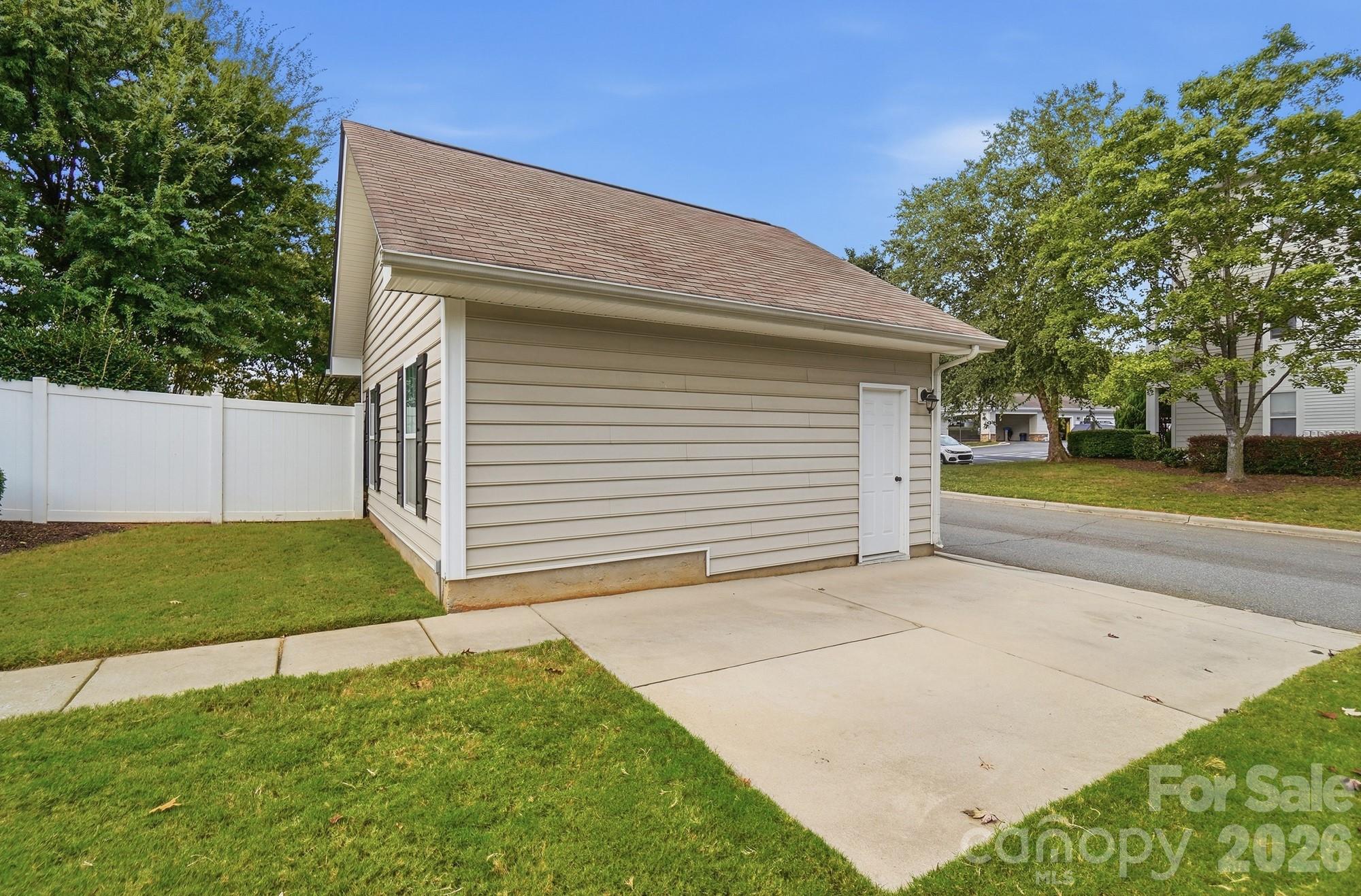 123 Leyton Loop