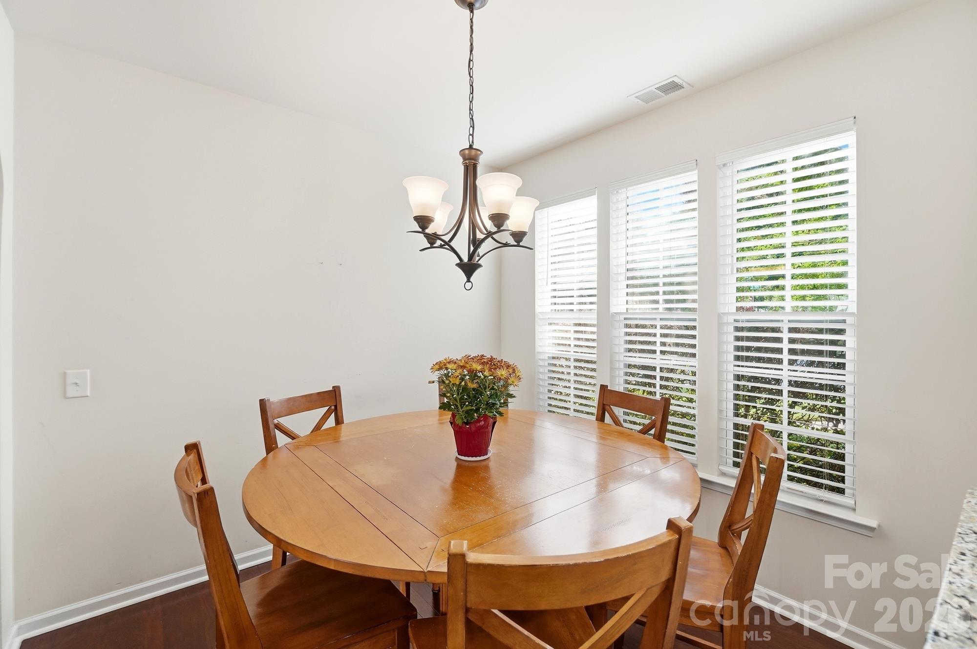 123 Leyton Loop