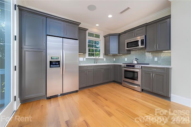 10116 Roosevelt Drive