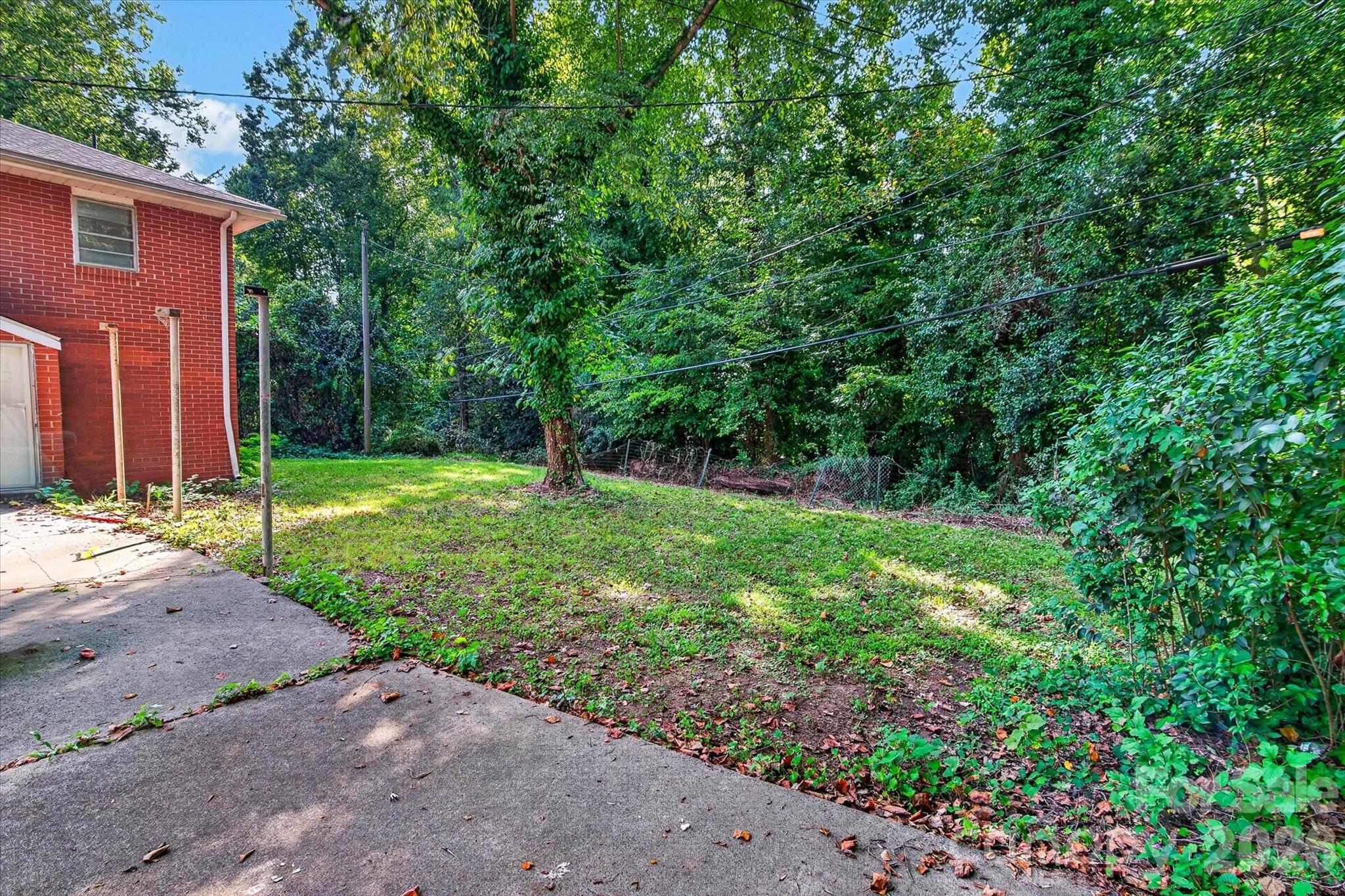 3353 Eastwood Drive