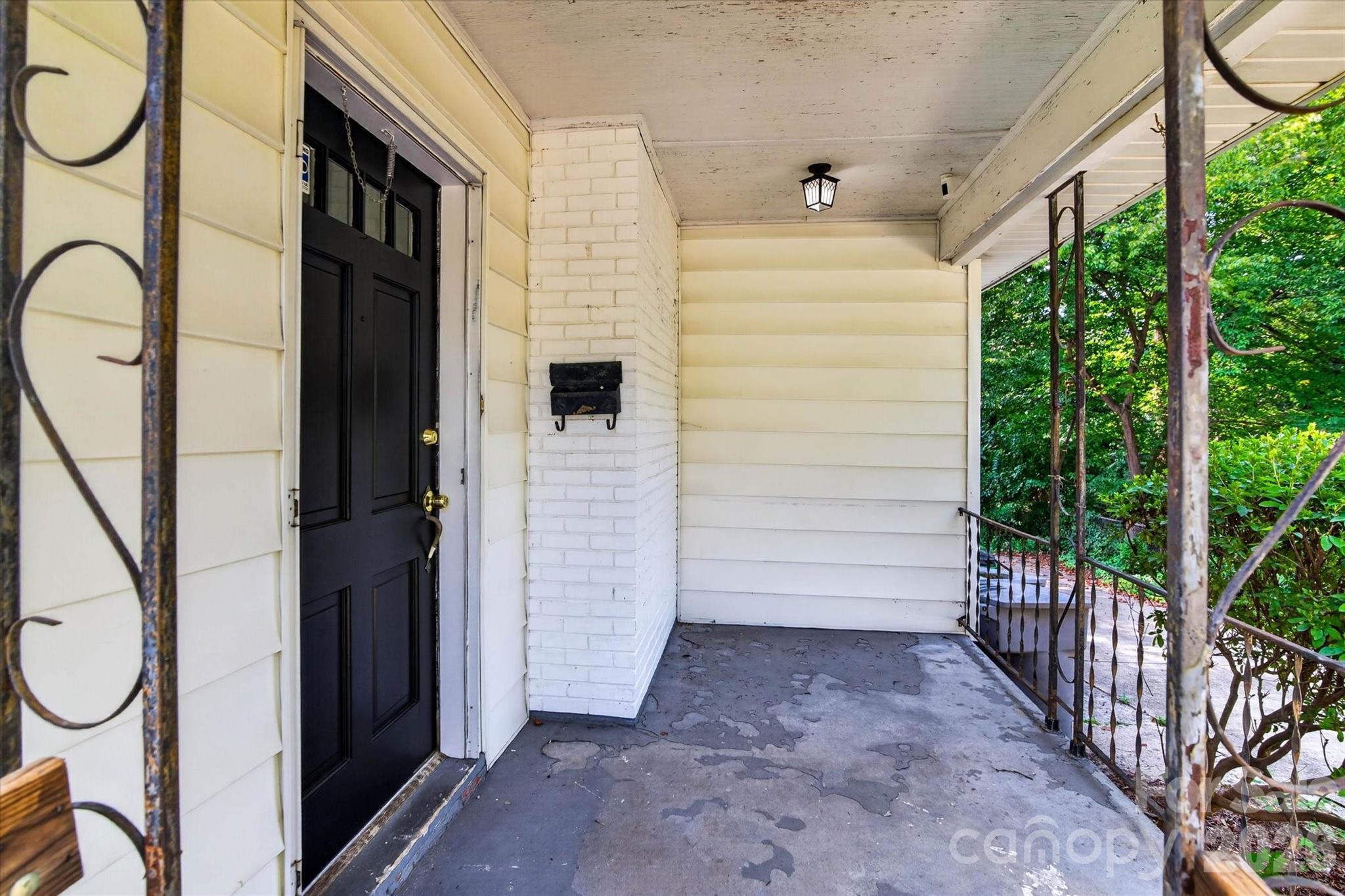 3353 Eastwood Drive