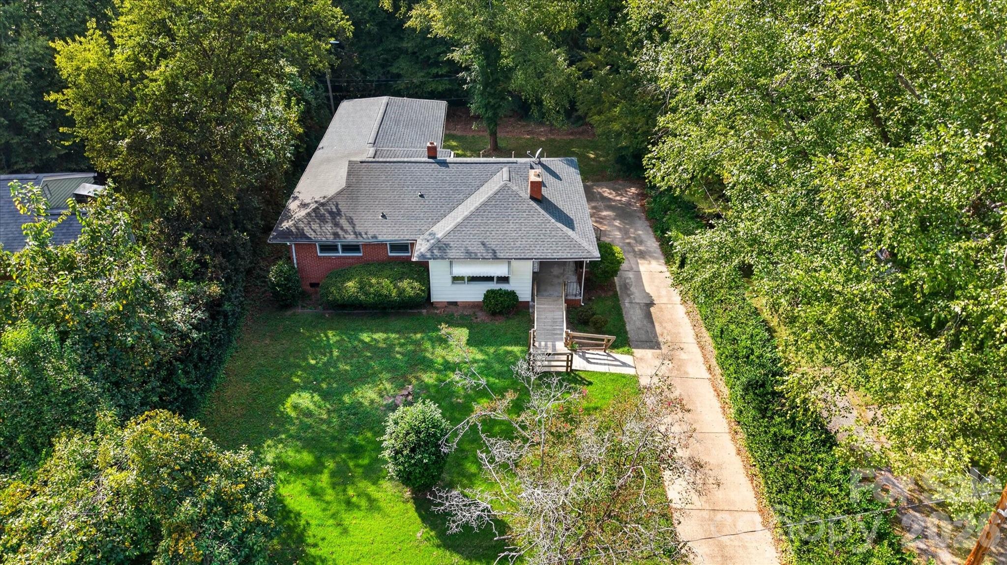 3353 Eastwood Drive