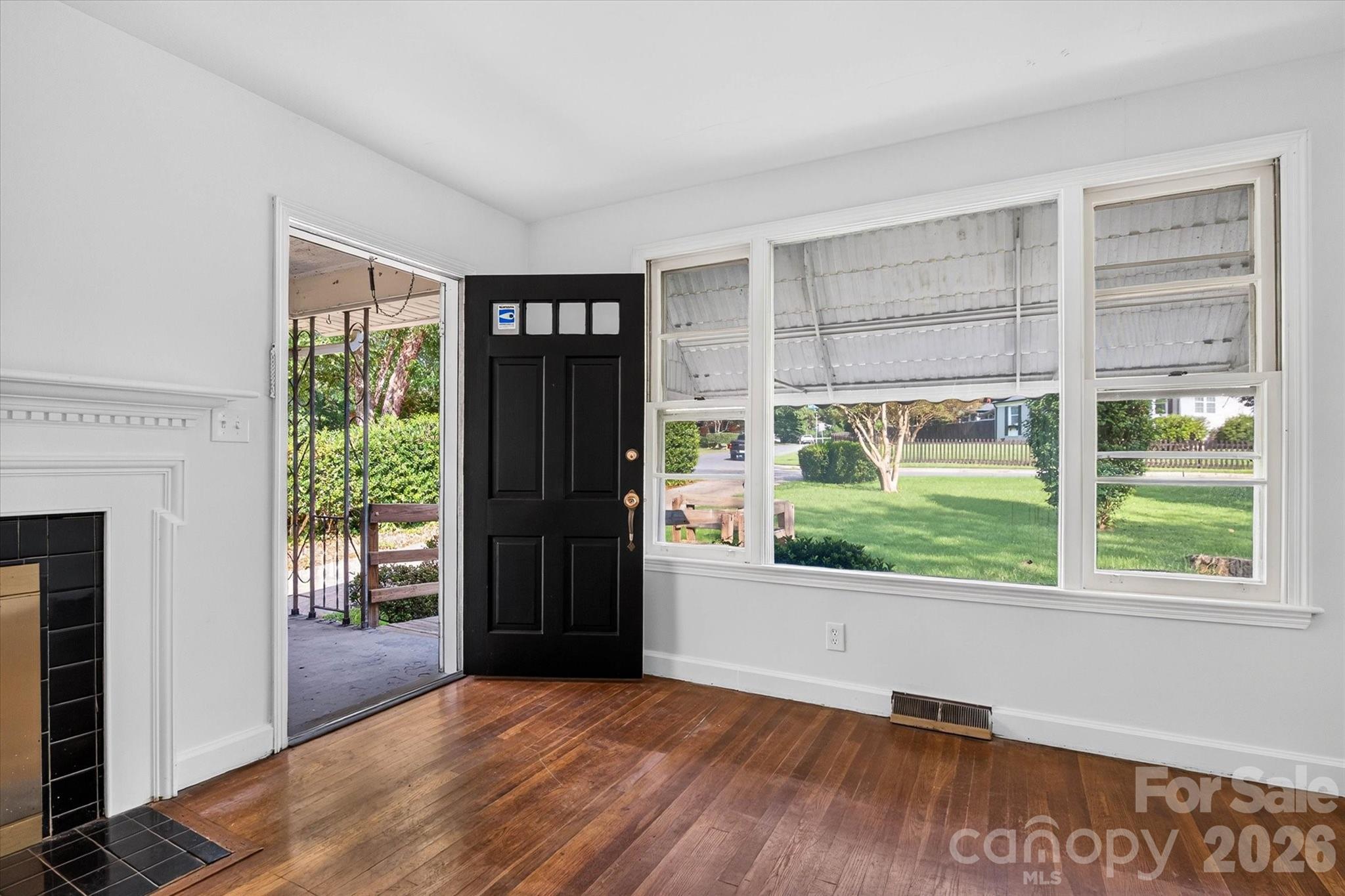 3353 Eastwood Drive