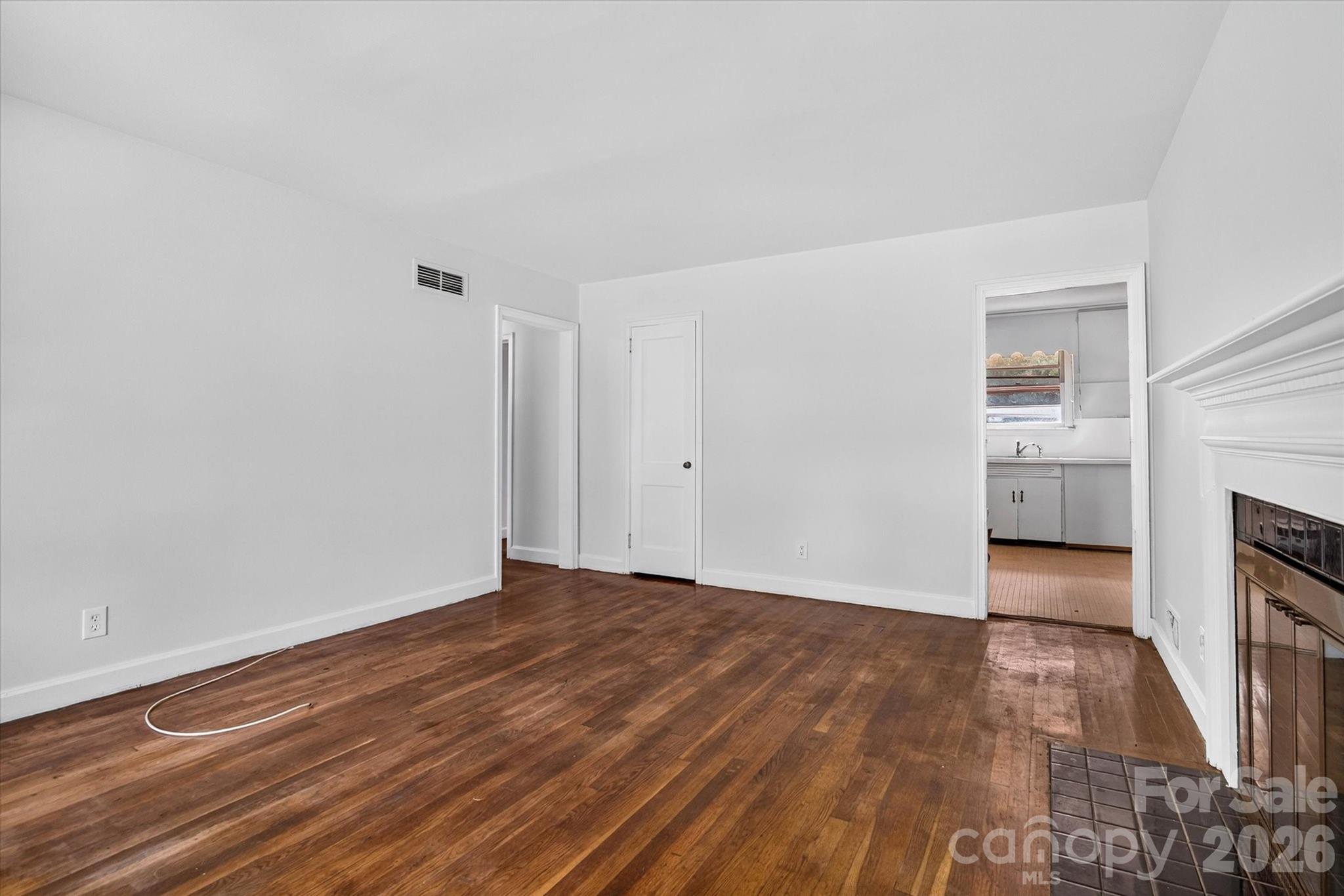 3353 Eastwood Drive