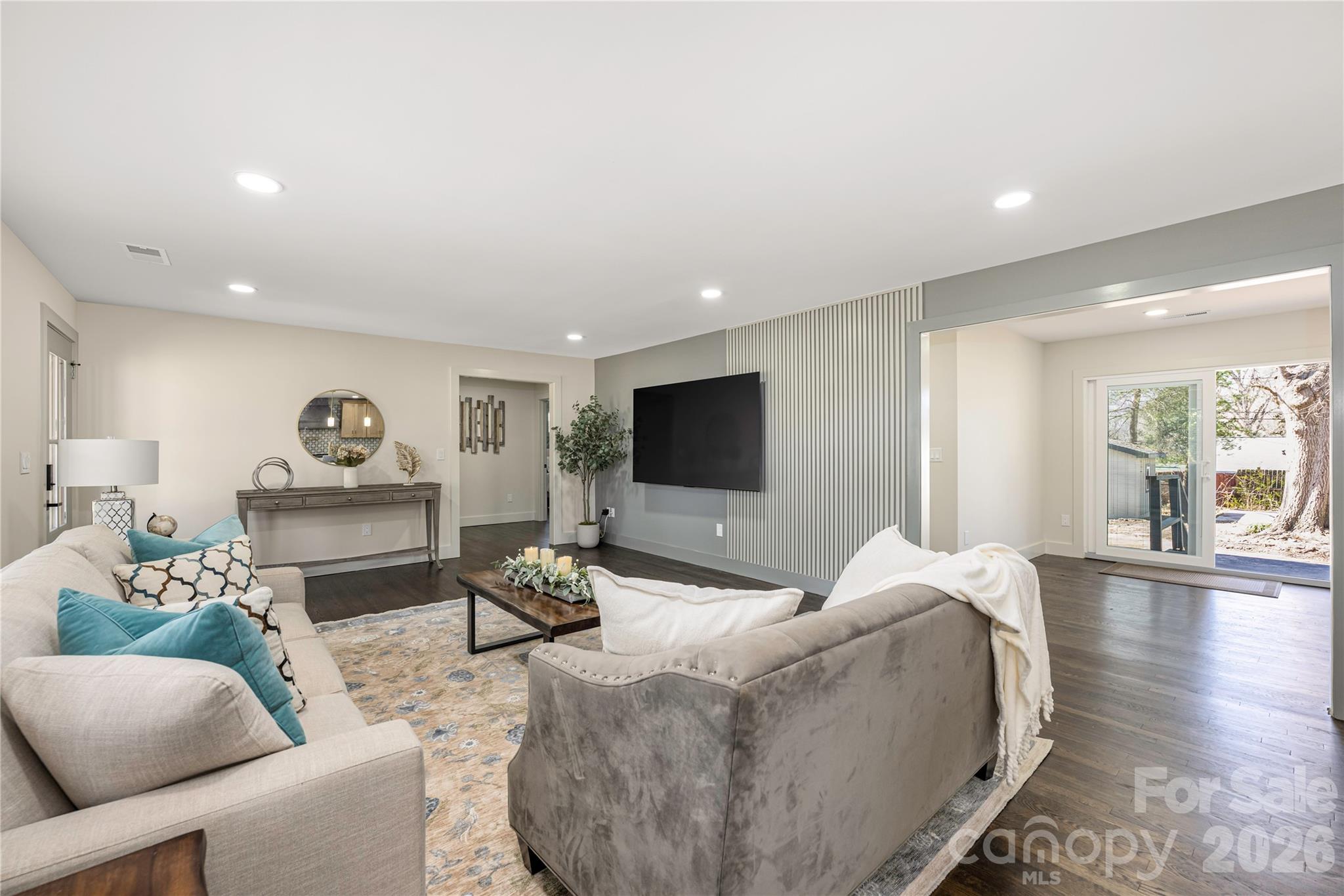 1713 Davis Park Road