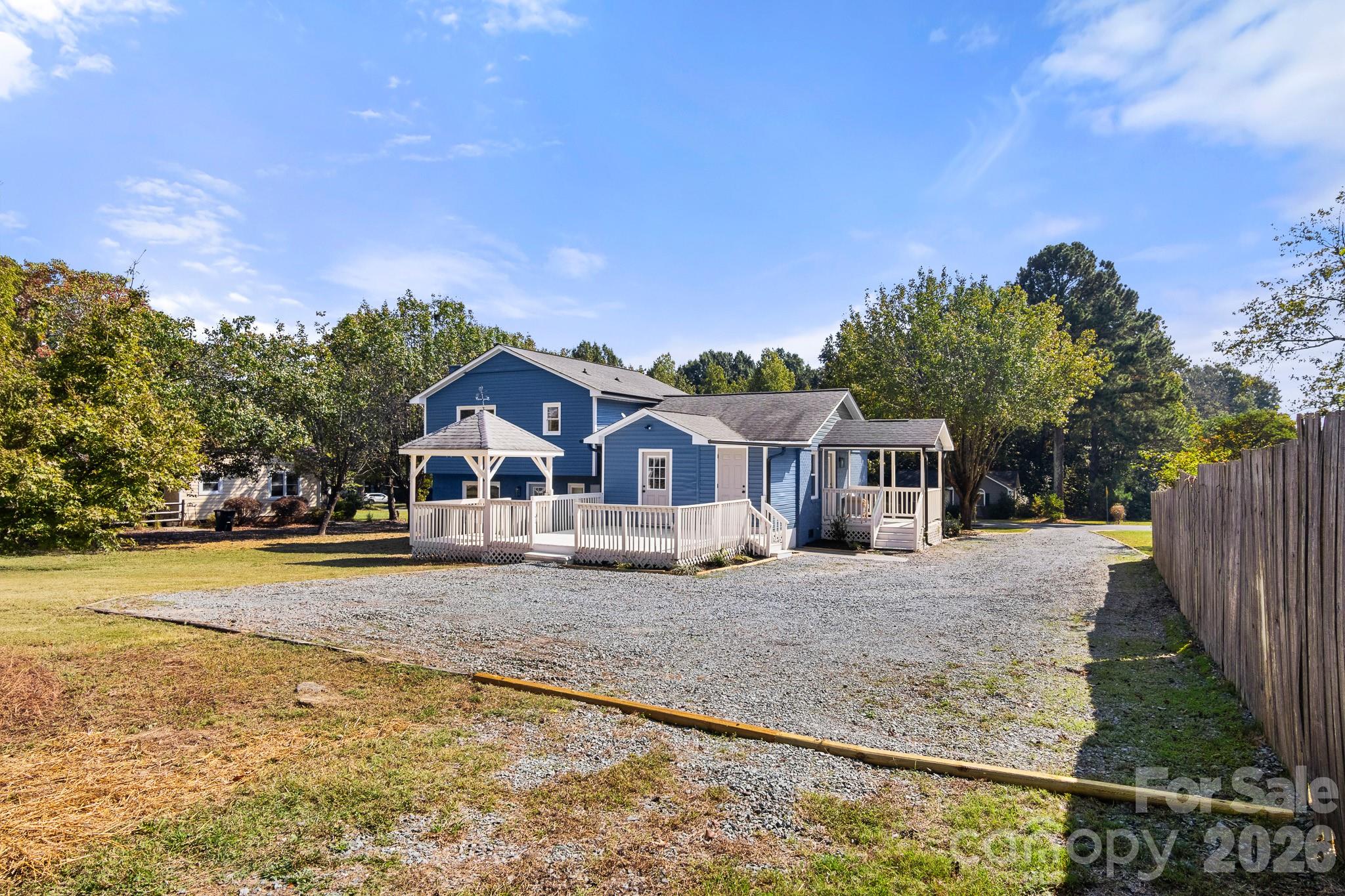 309 Catawba Circle N