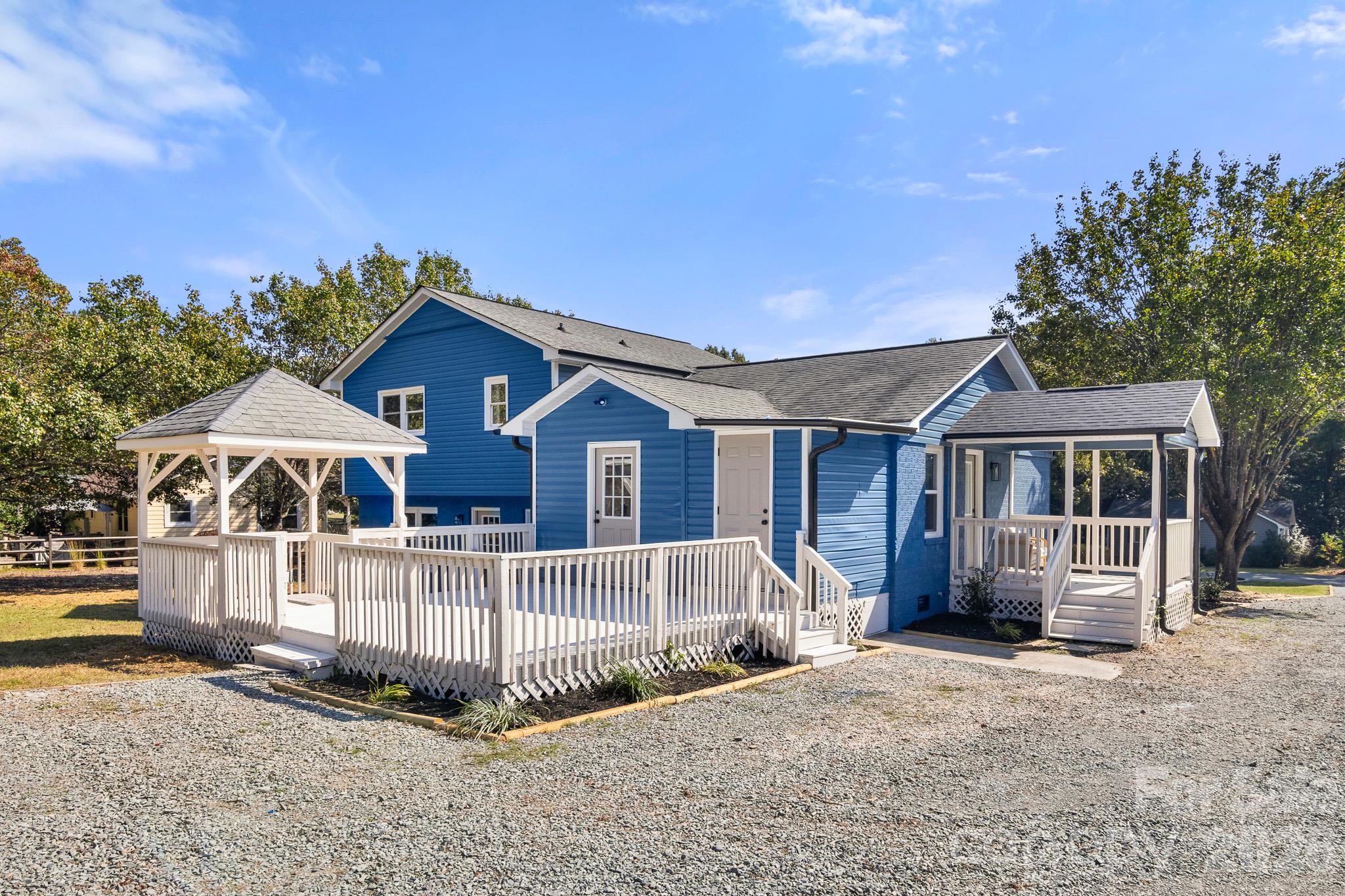 309 Catawba Circle N
