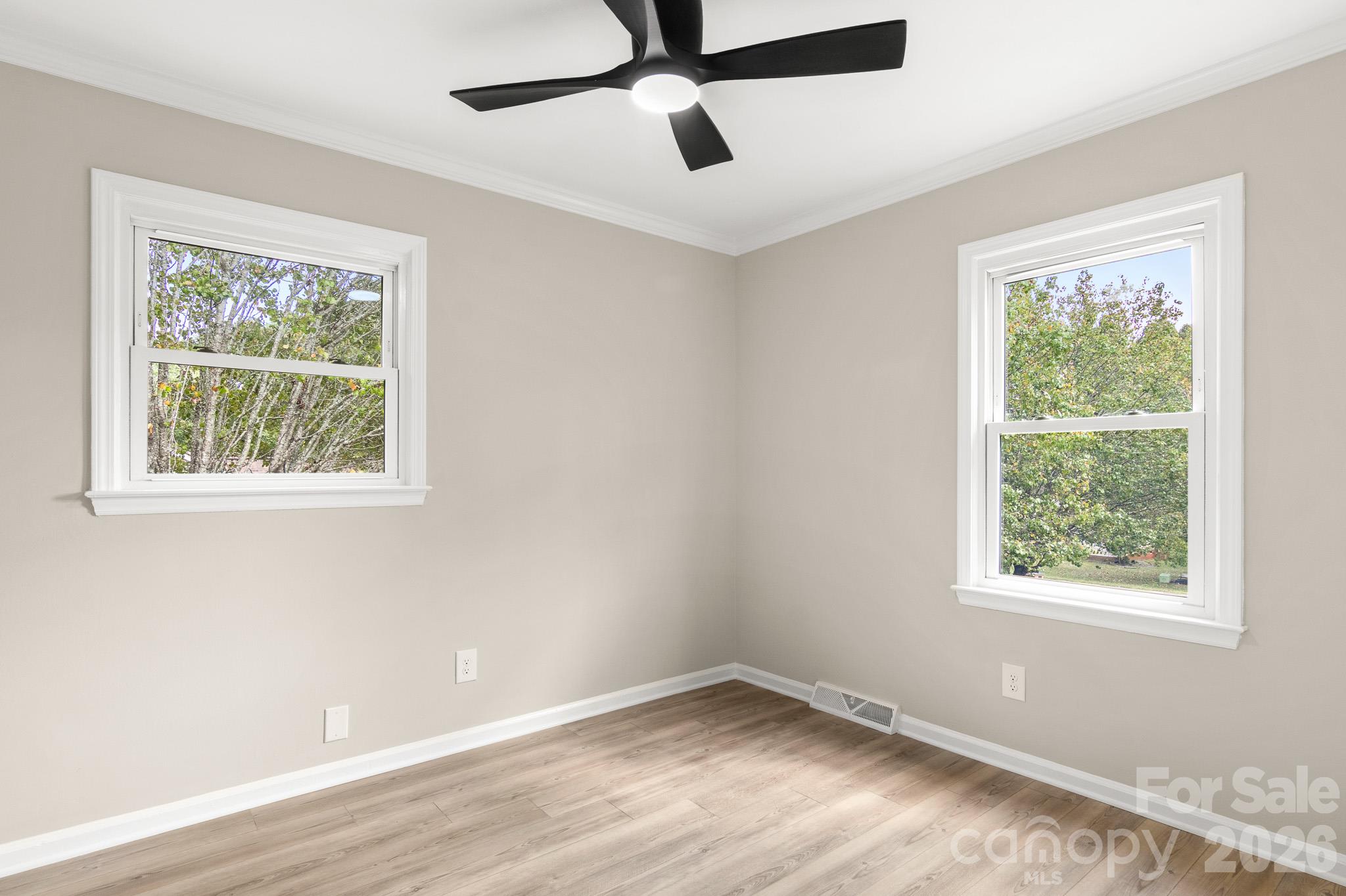 309 Catawba Circle N