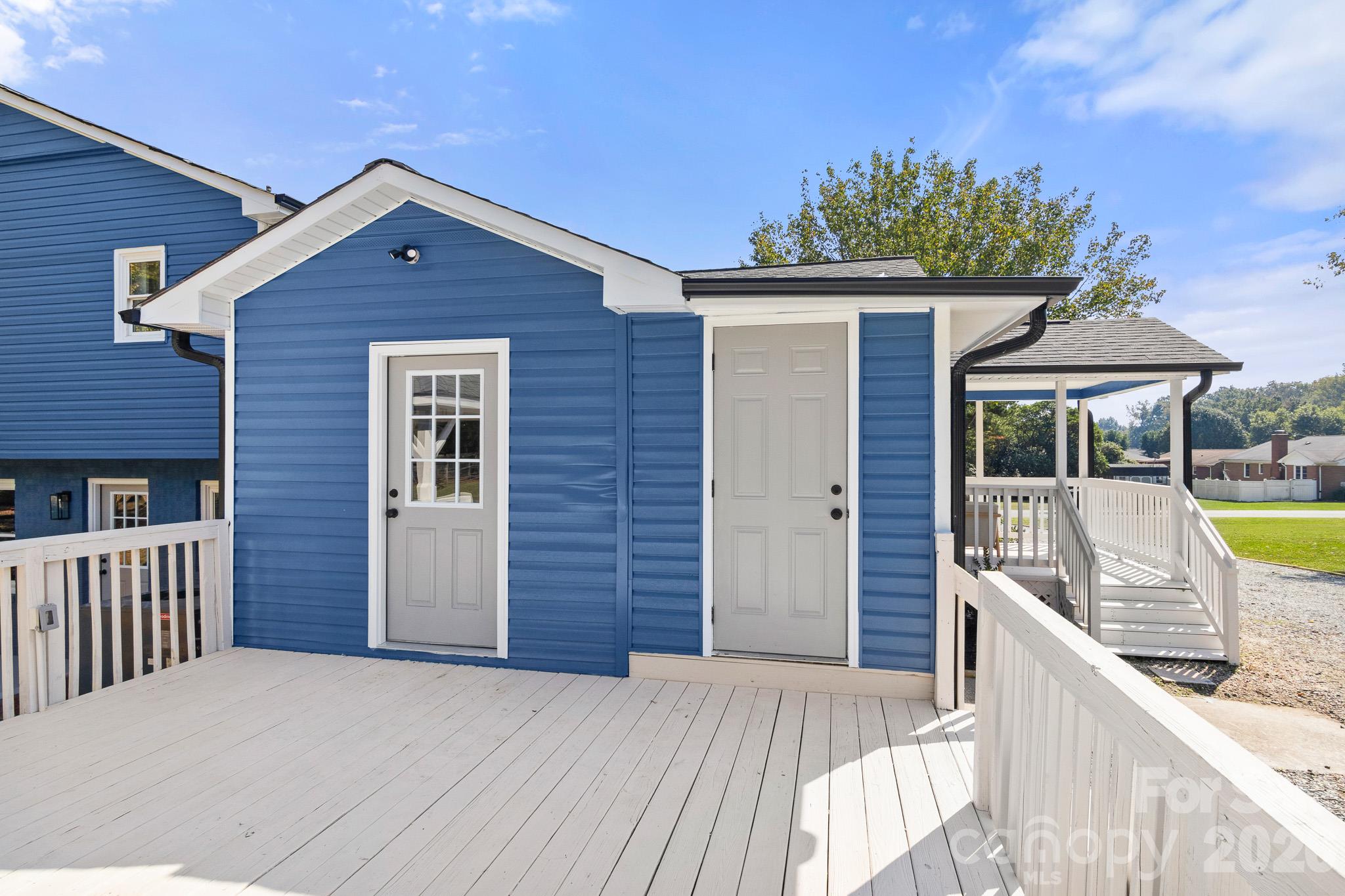 309 Catawba Circle N